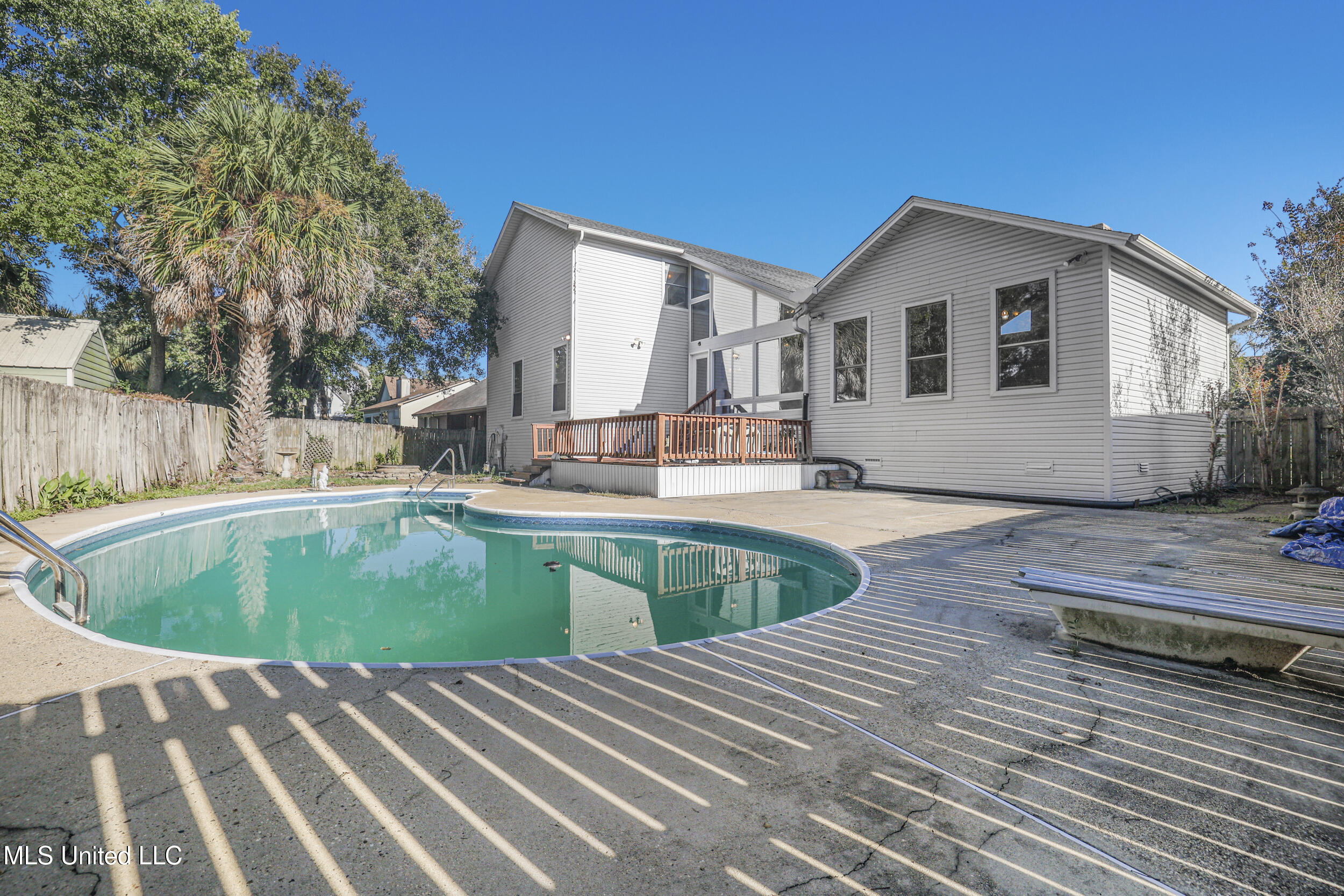 4409 Shadow Wood Circle Property Photo 2