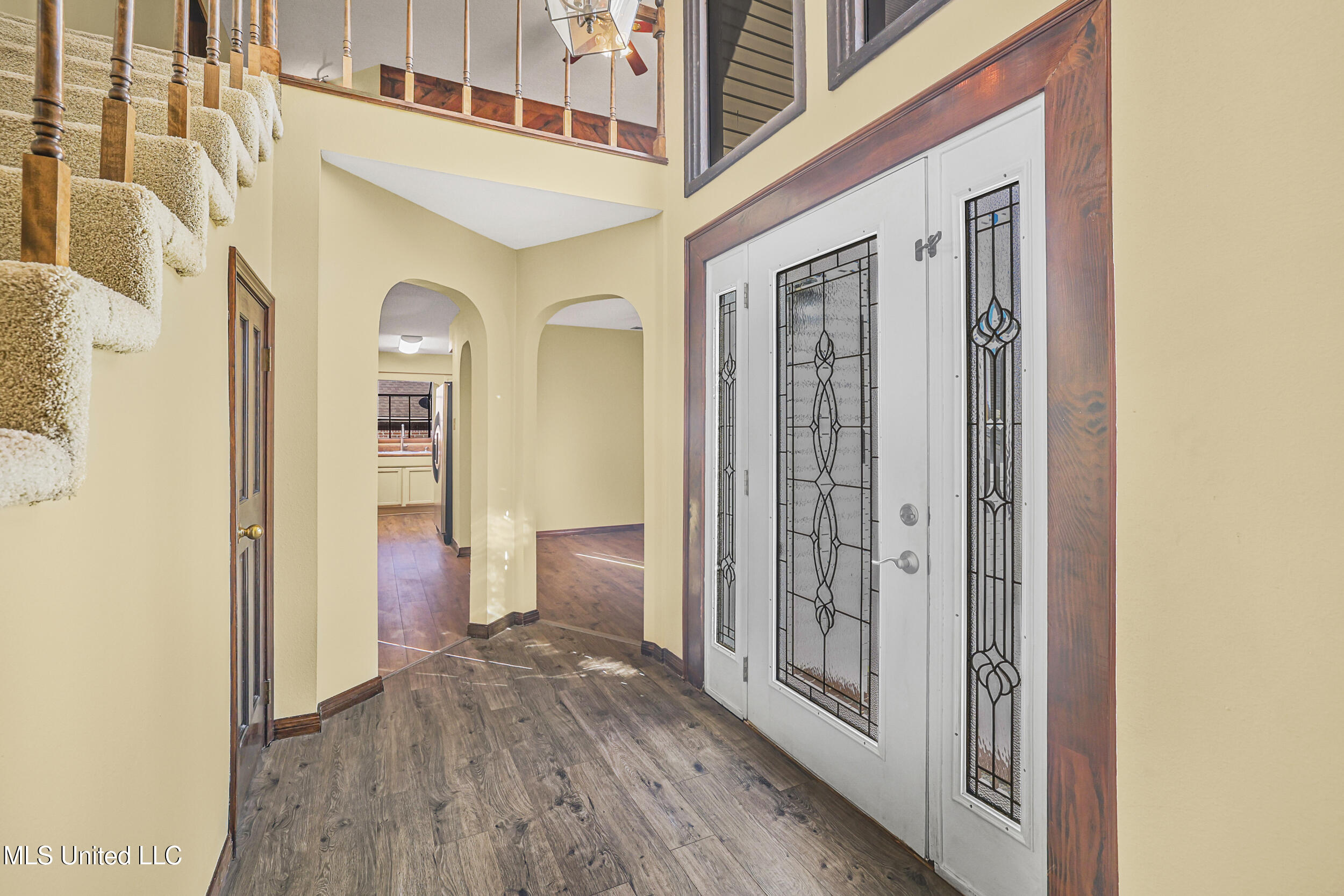 4409 Shadow Wood Circle Property Photo 7