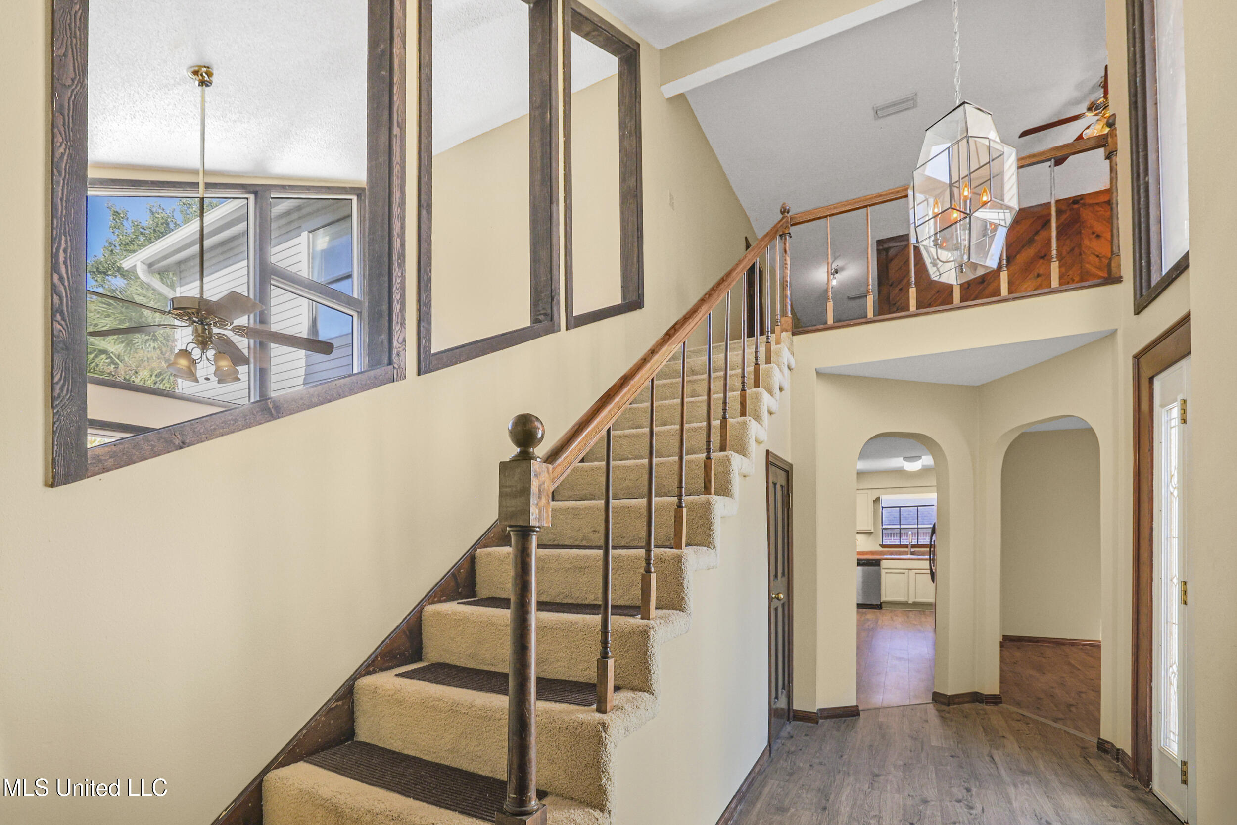 4409 Shadow Wood Circle Property Photo 8