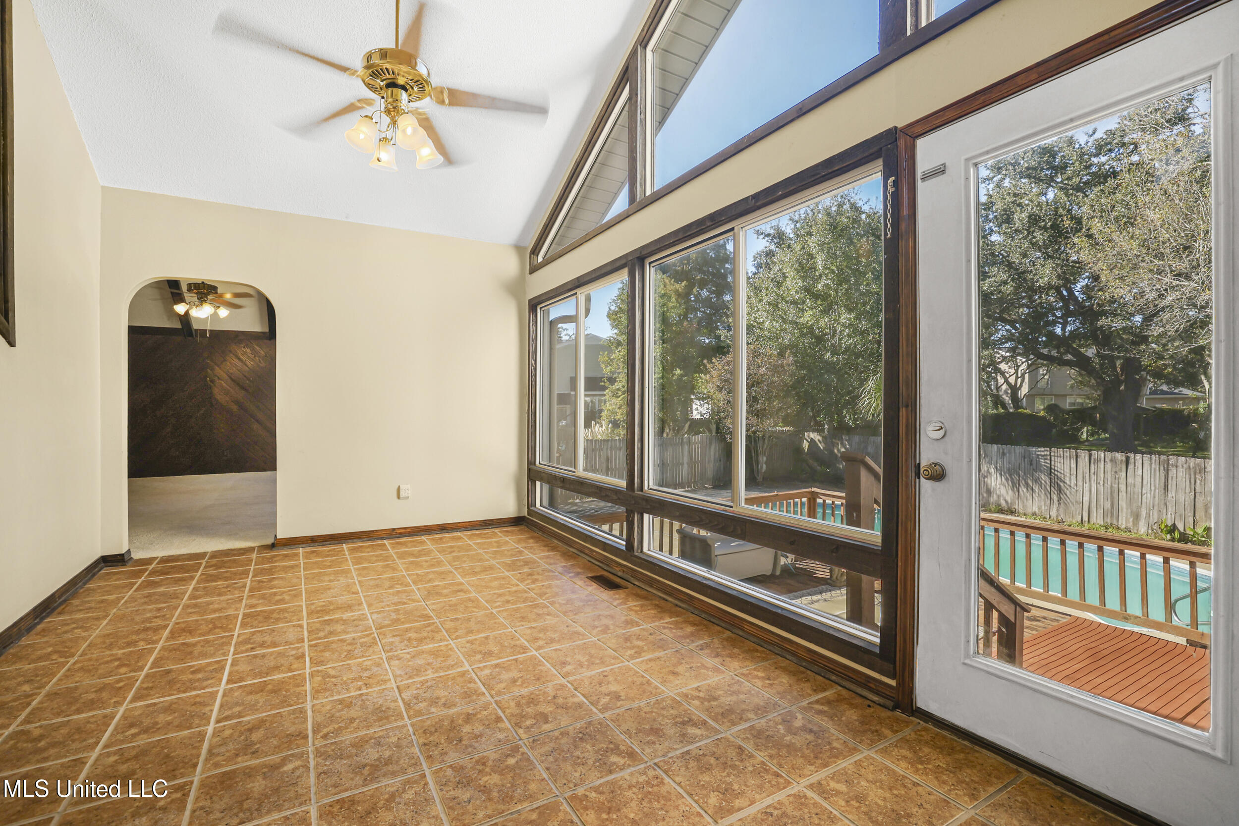 4409 Shadow Wood Circle Property Photo 10