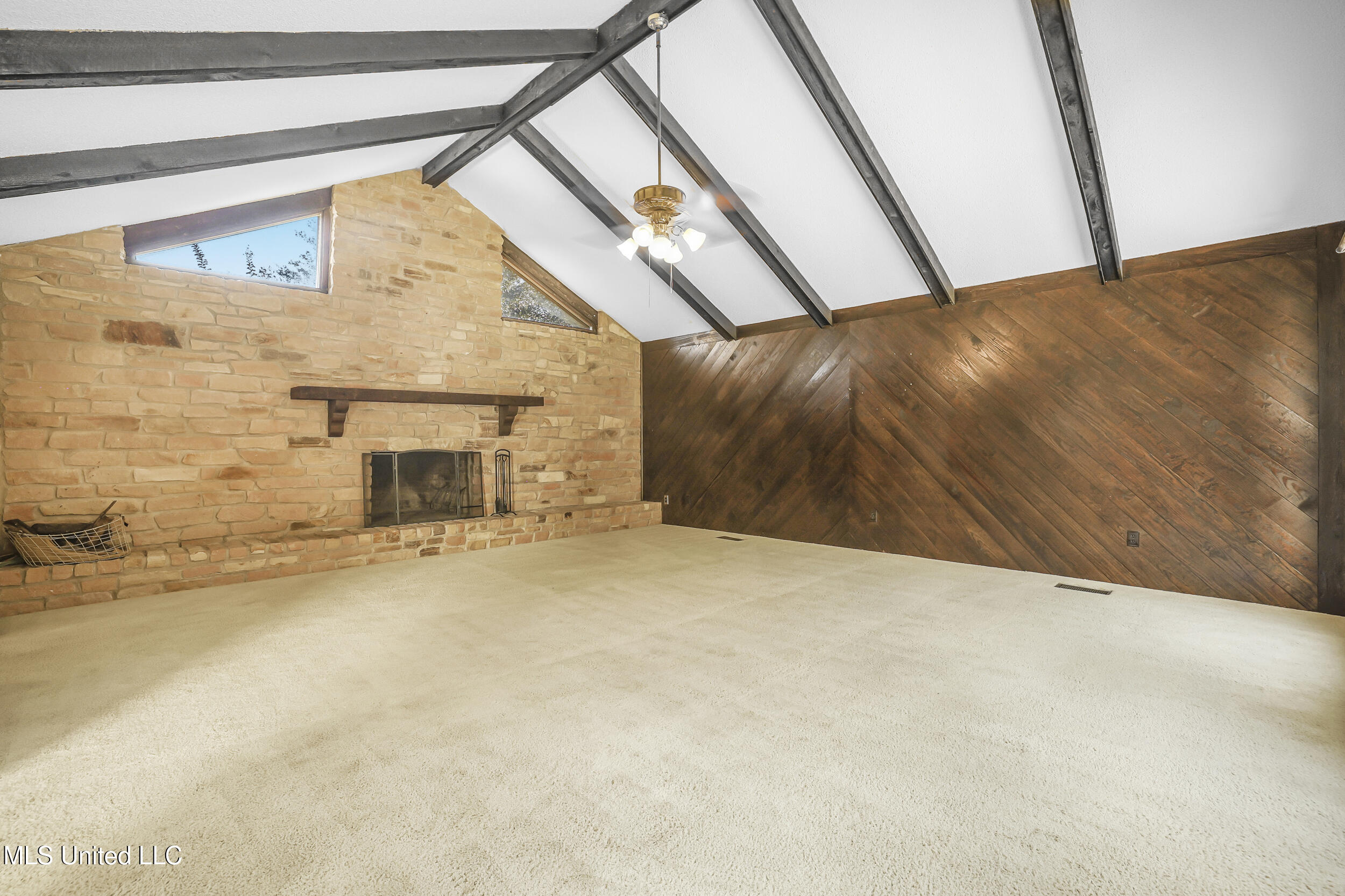 4409 Shadow Wood Circle Property Photo 15