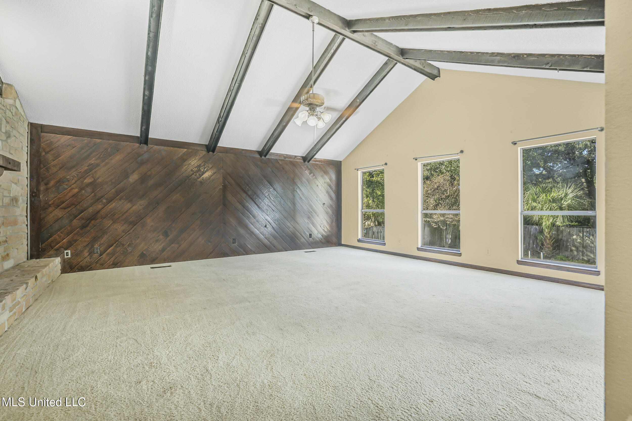4409 Shadow Wood Circle Property Photo 16