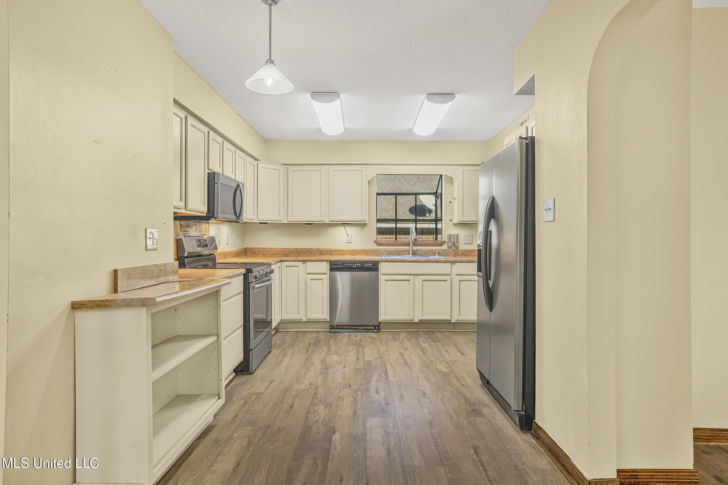 4409 Shadow Wood Circle Property Photo 19