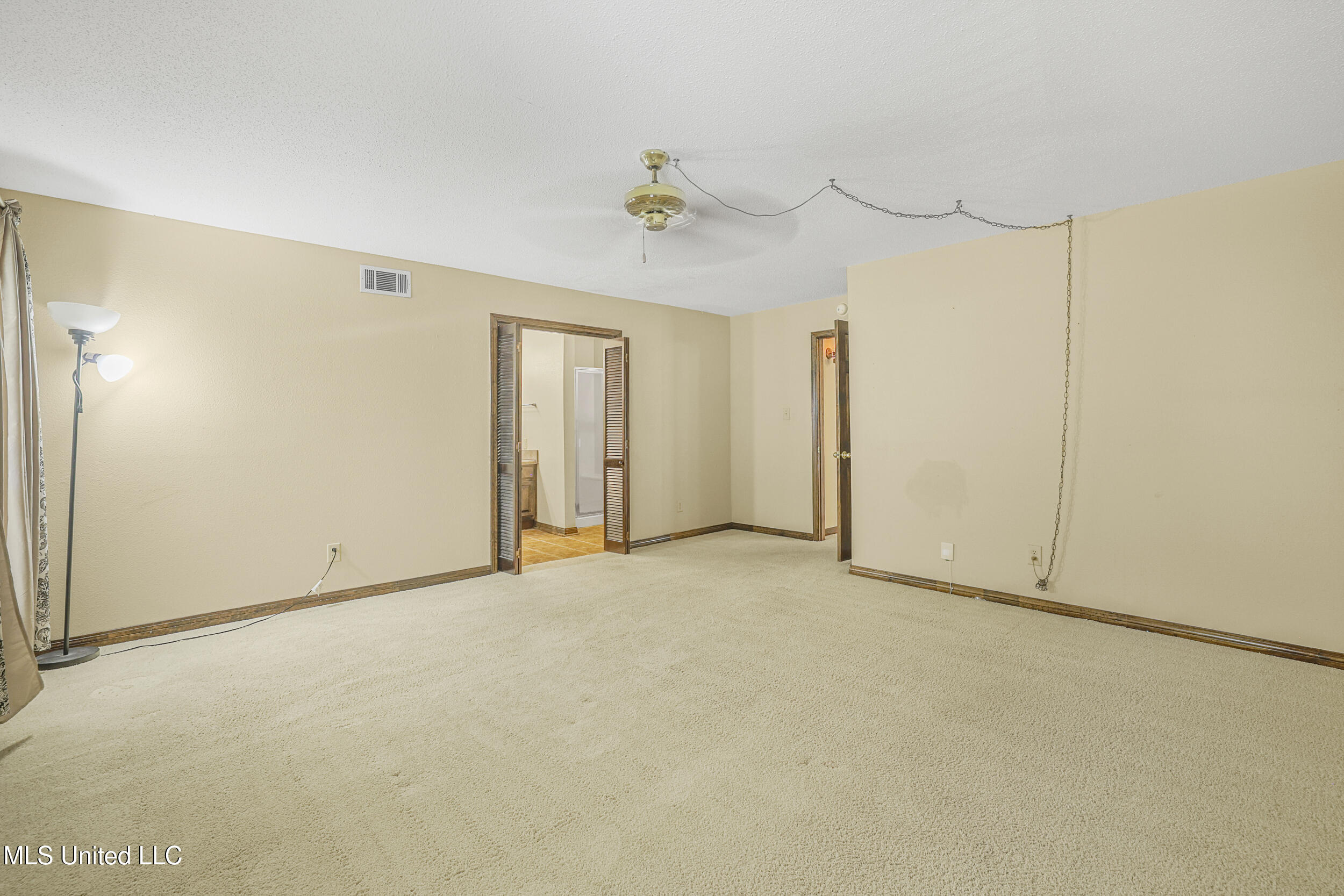 4409 Shadow Wood Circle Property Photo 29
