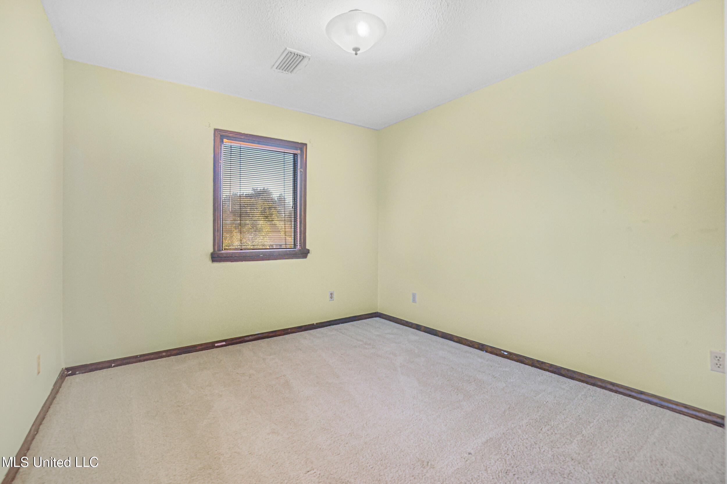 4409 Shadow Wood Circle Property Photo 37
