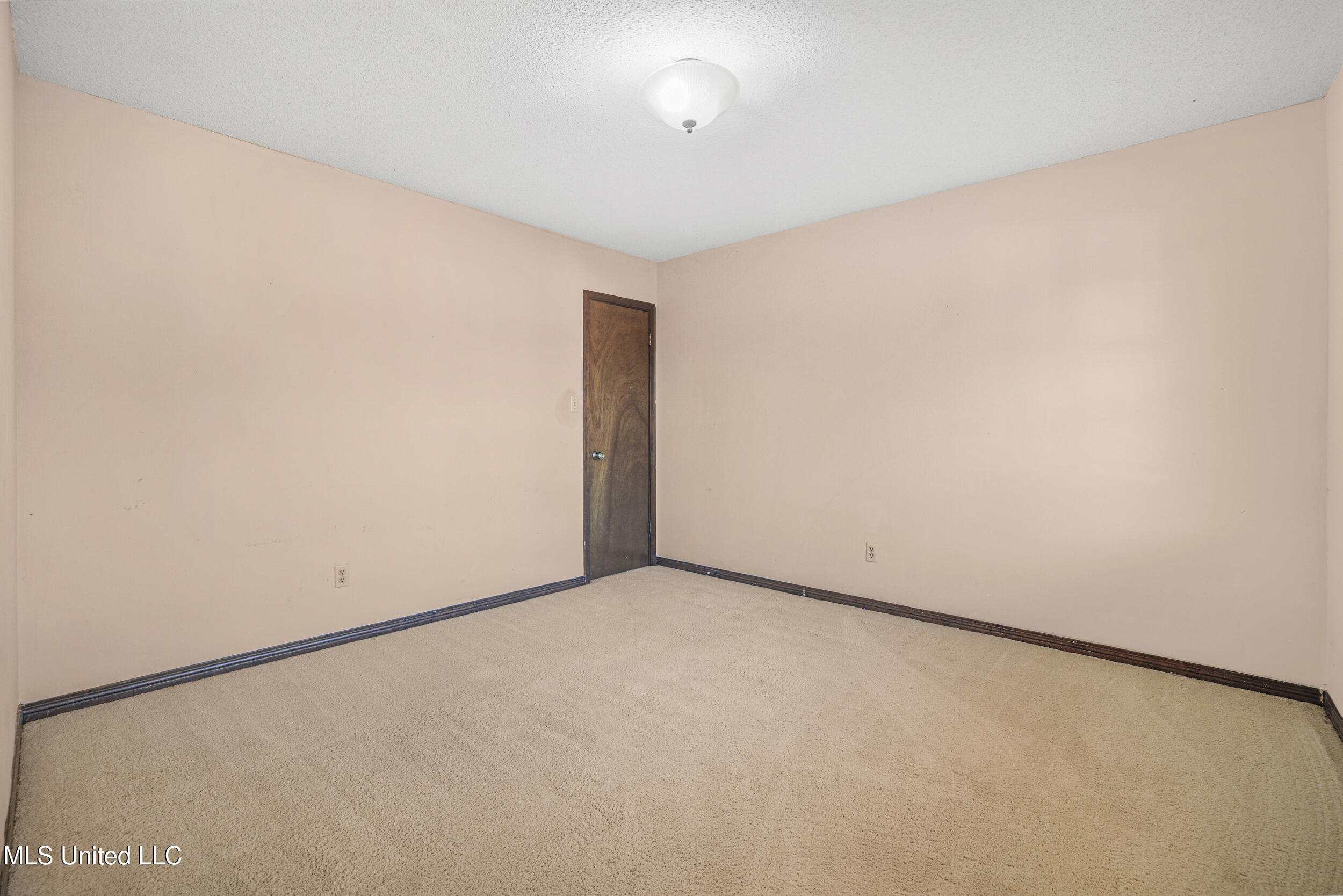 4409 Shadow Wood Circle Property Photo 39