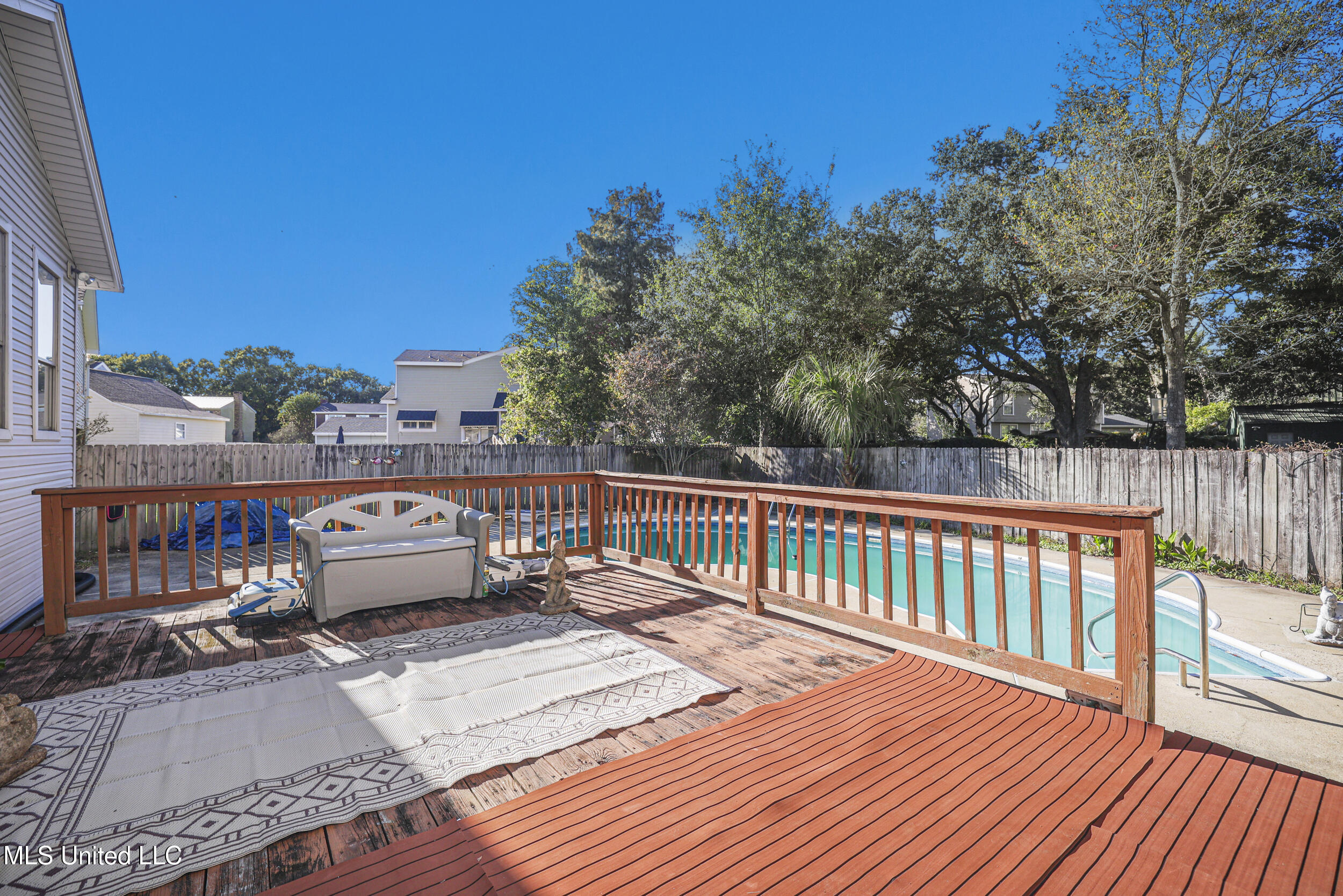 4409 Shadow Wood Circle Property Photo 46