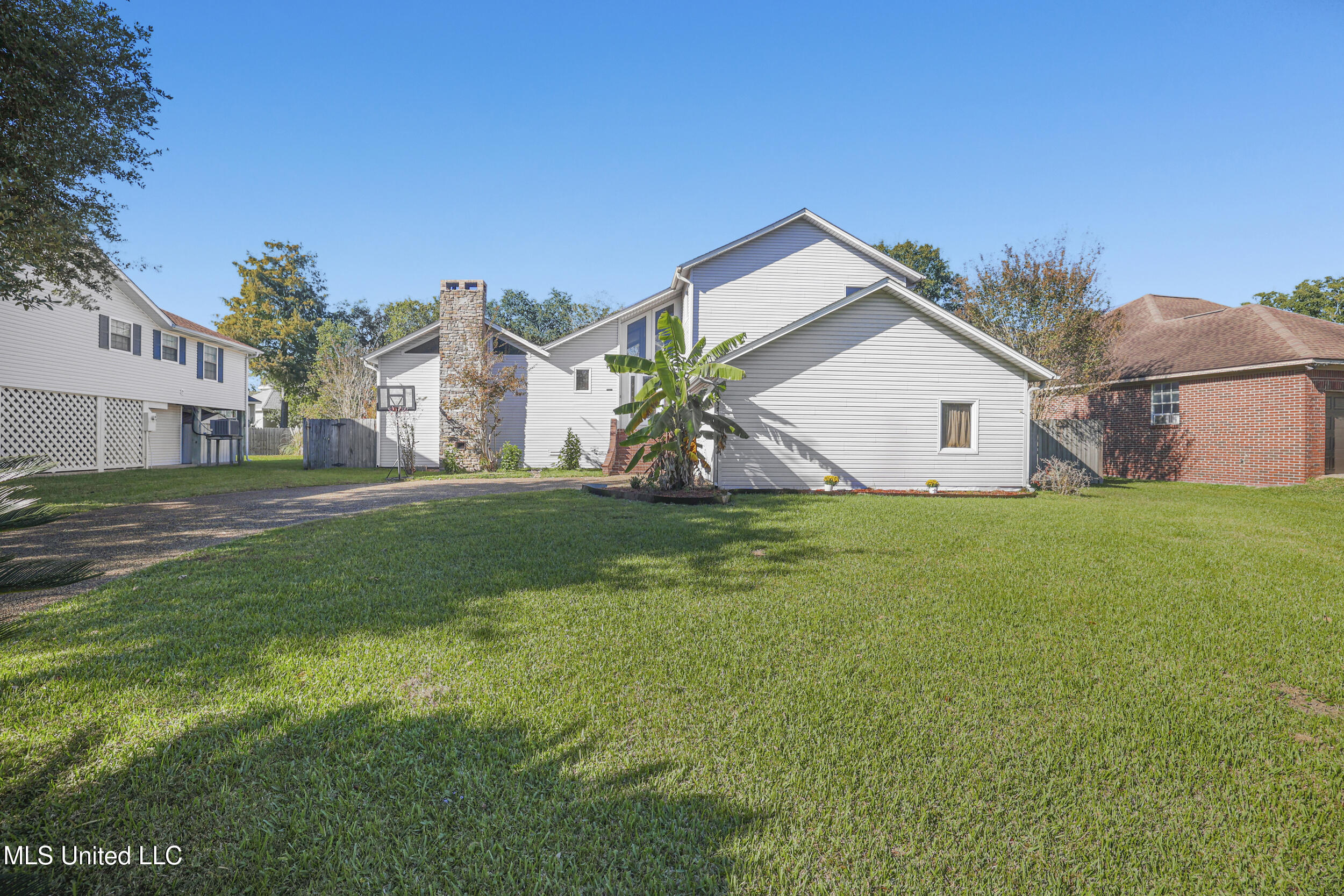 4409 Shadow Wood Circle Property Photo 51