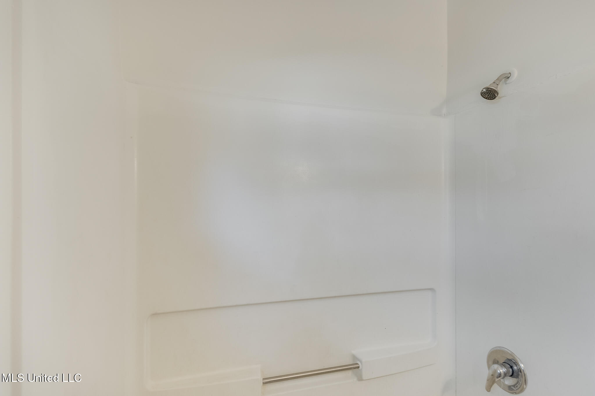 215 Ridgeway Drive Property Photo 11