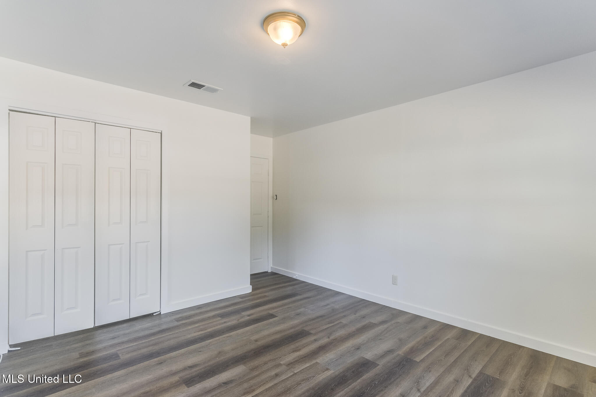 215 Ridgeway Drive Property Photo 15