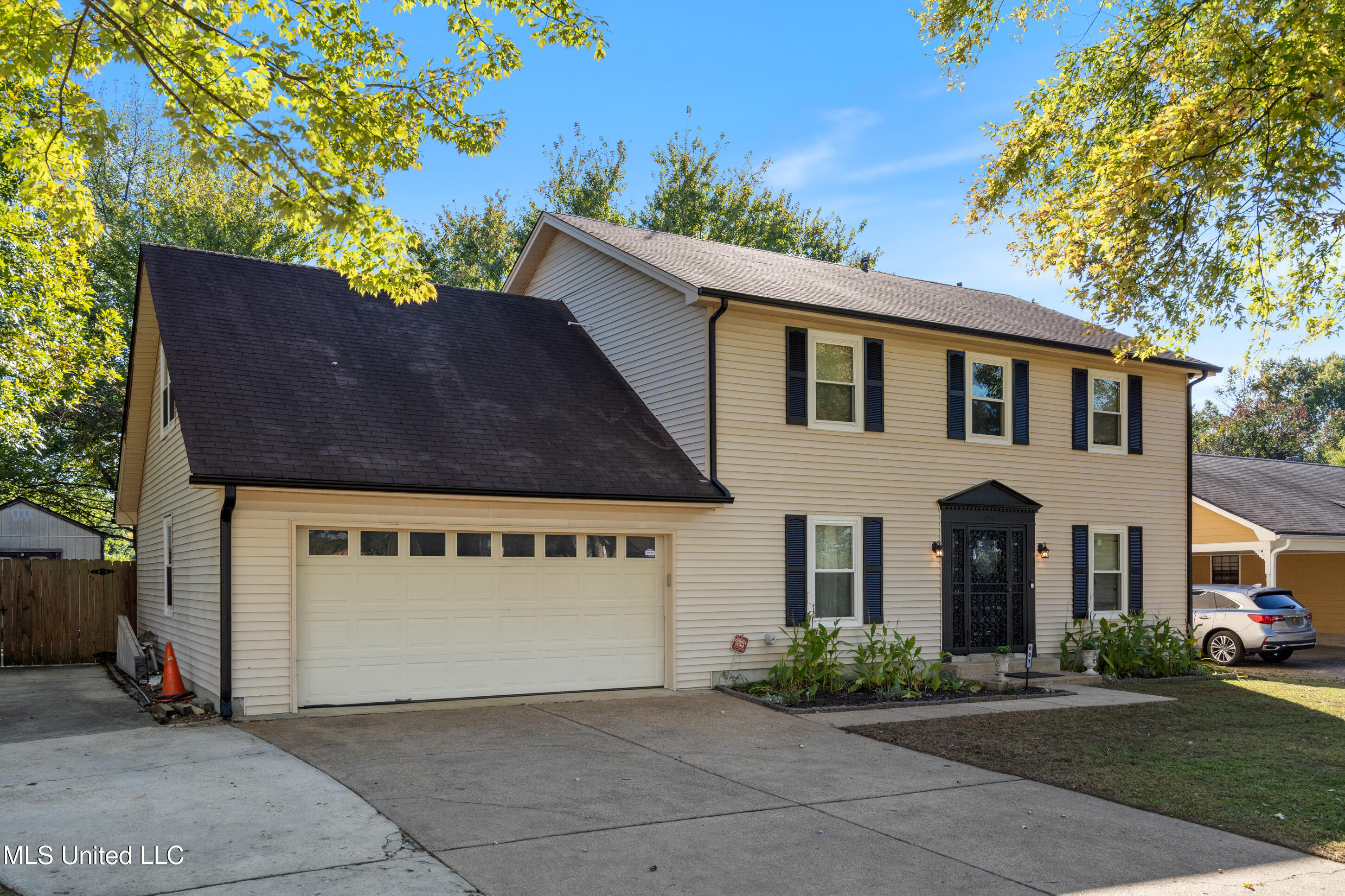 881 Birchfield Place Property Photo 1