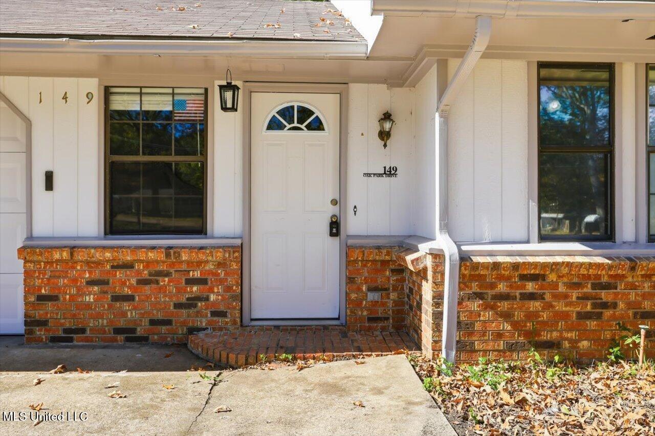 149 Oak Park Drive Property Photo 4