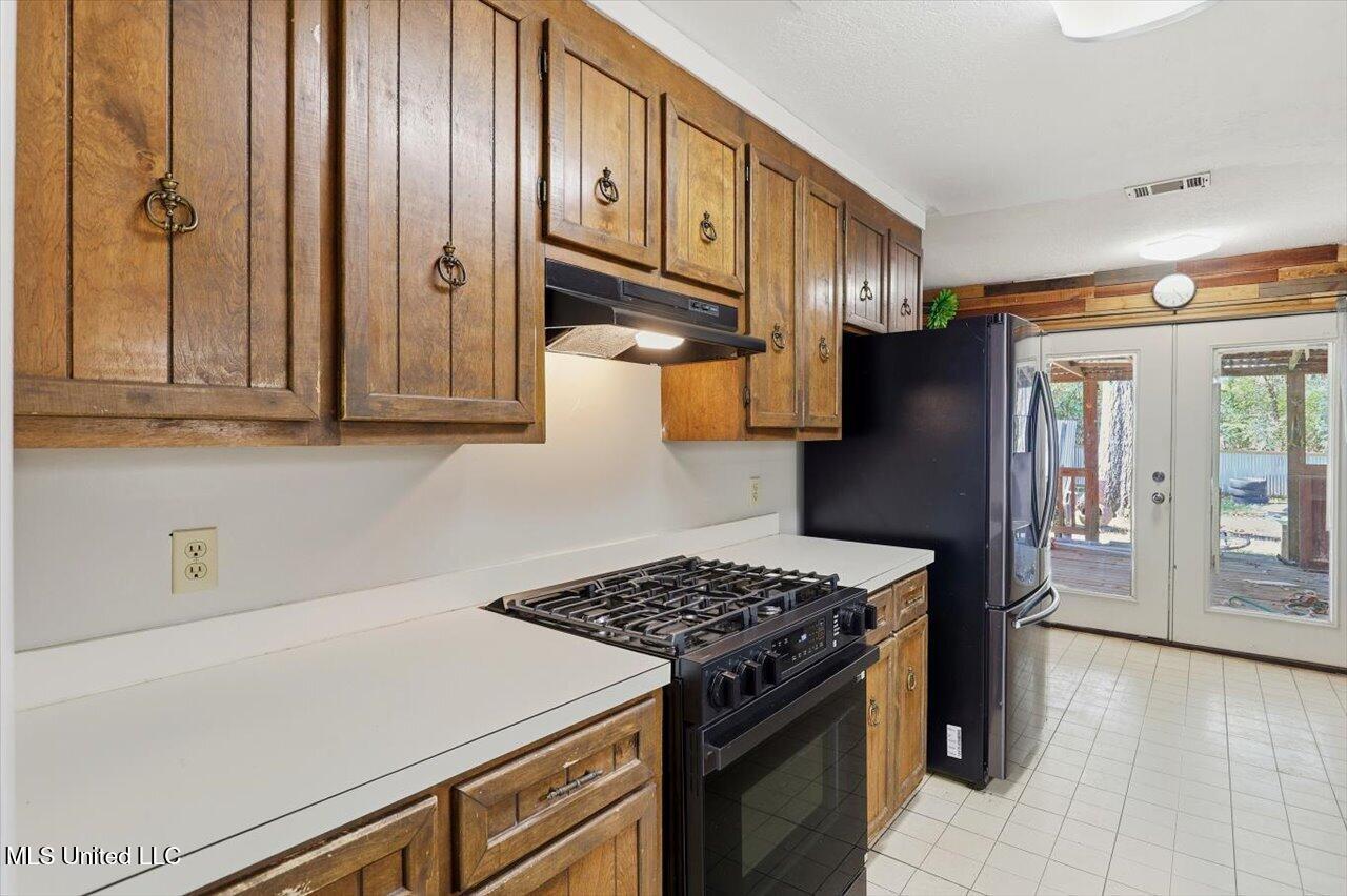 149 Oak Park Drive Property Photo 13