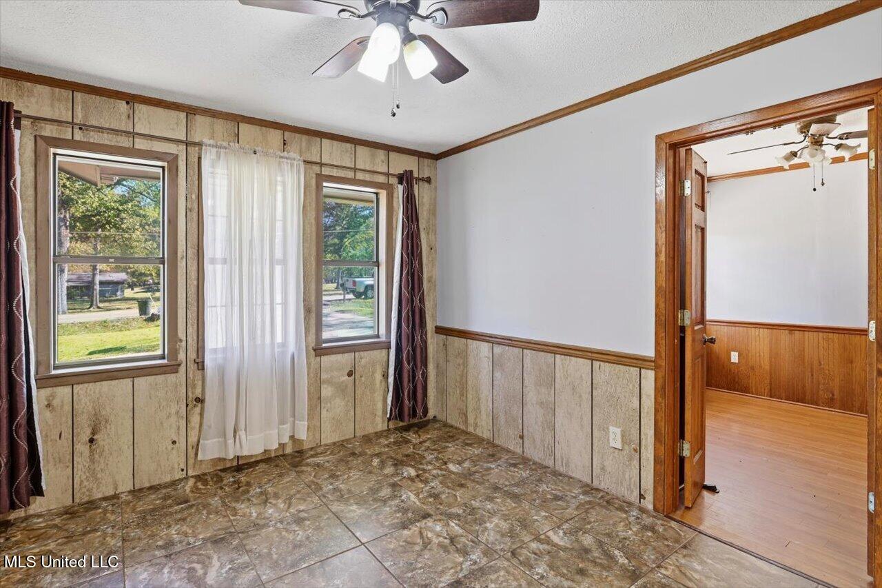 149 Oak Park Drive Property Photo 14