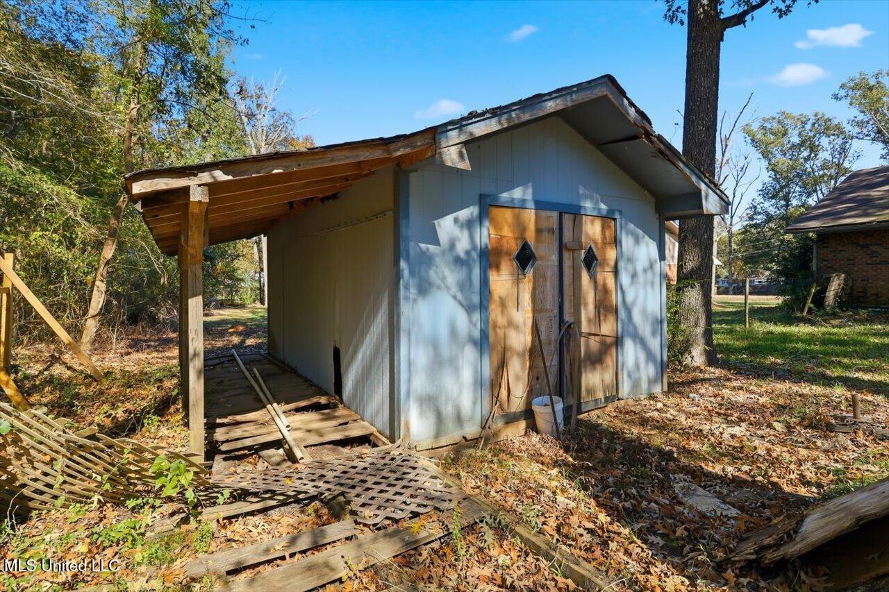 149 Oak Park Drive Property Photo 29