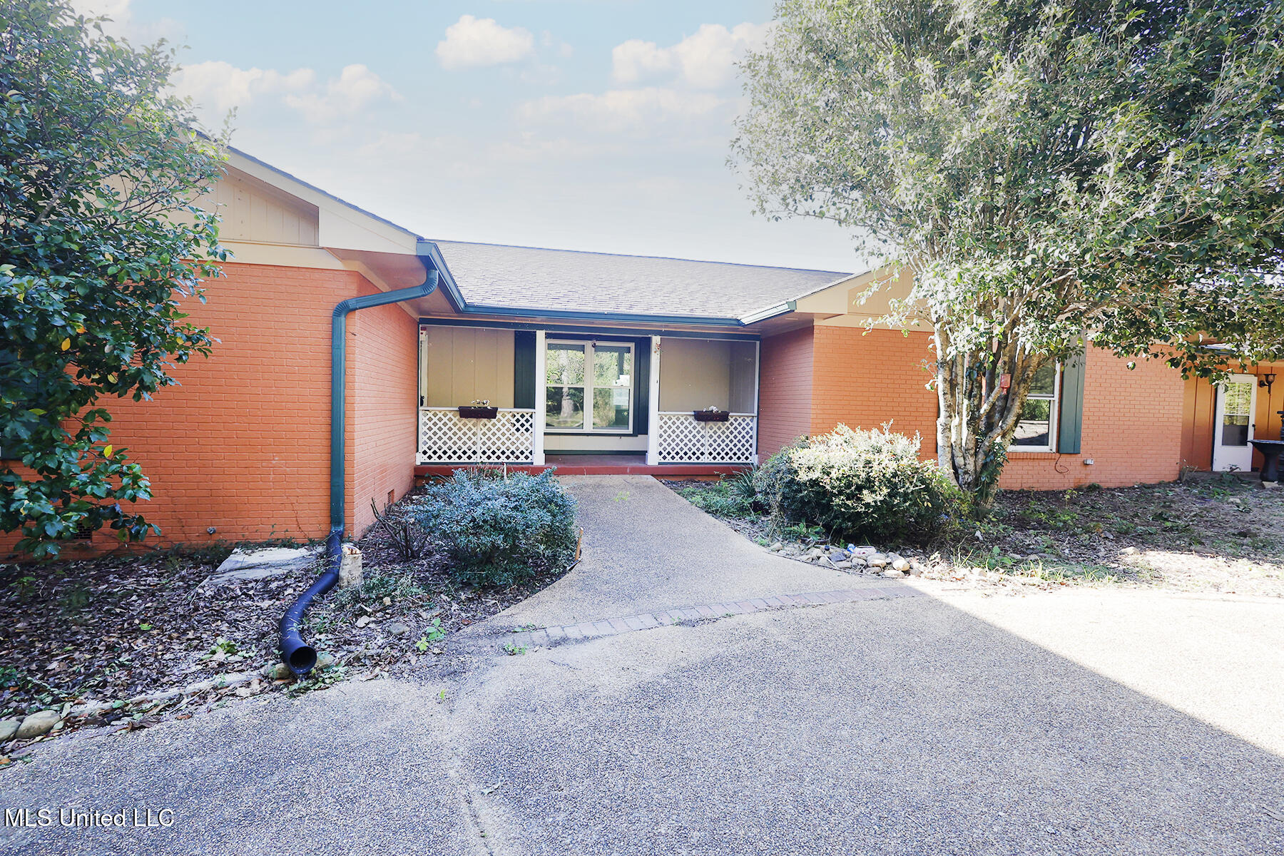 804 S Cleveland Property Photo 1