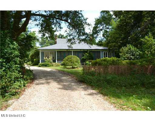 6502 Woodwards Bluff Property Photo 3