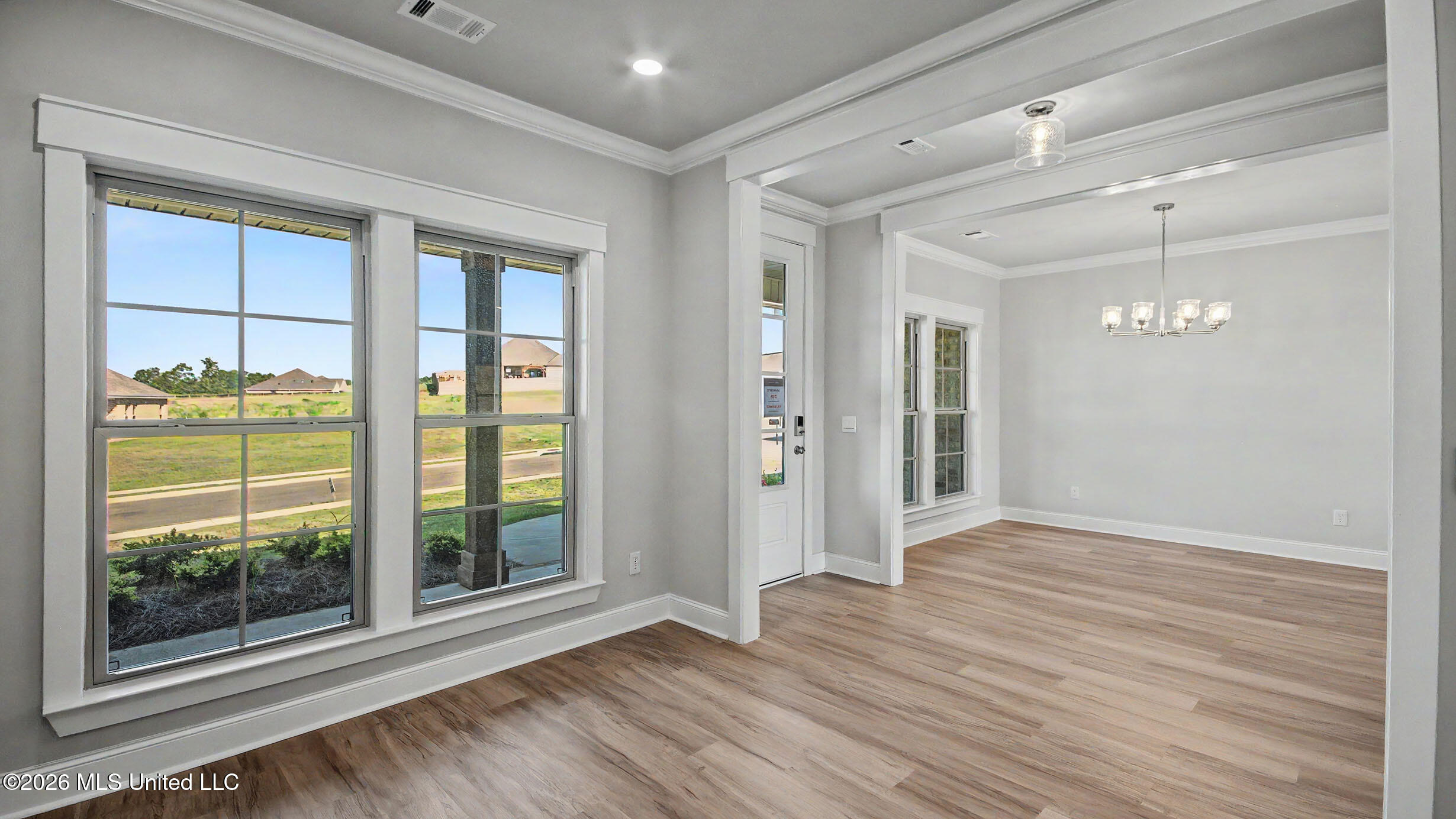 324 Cornerstone Crossing Property Photo 8