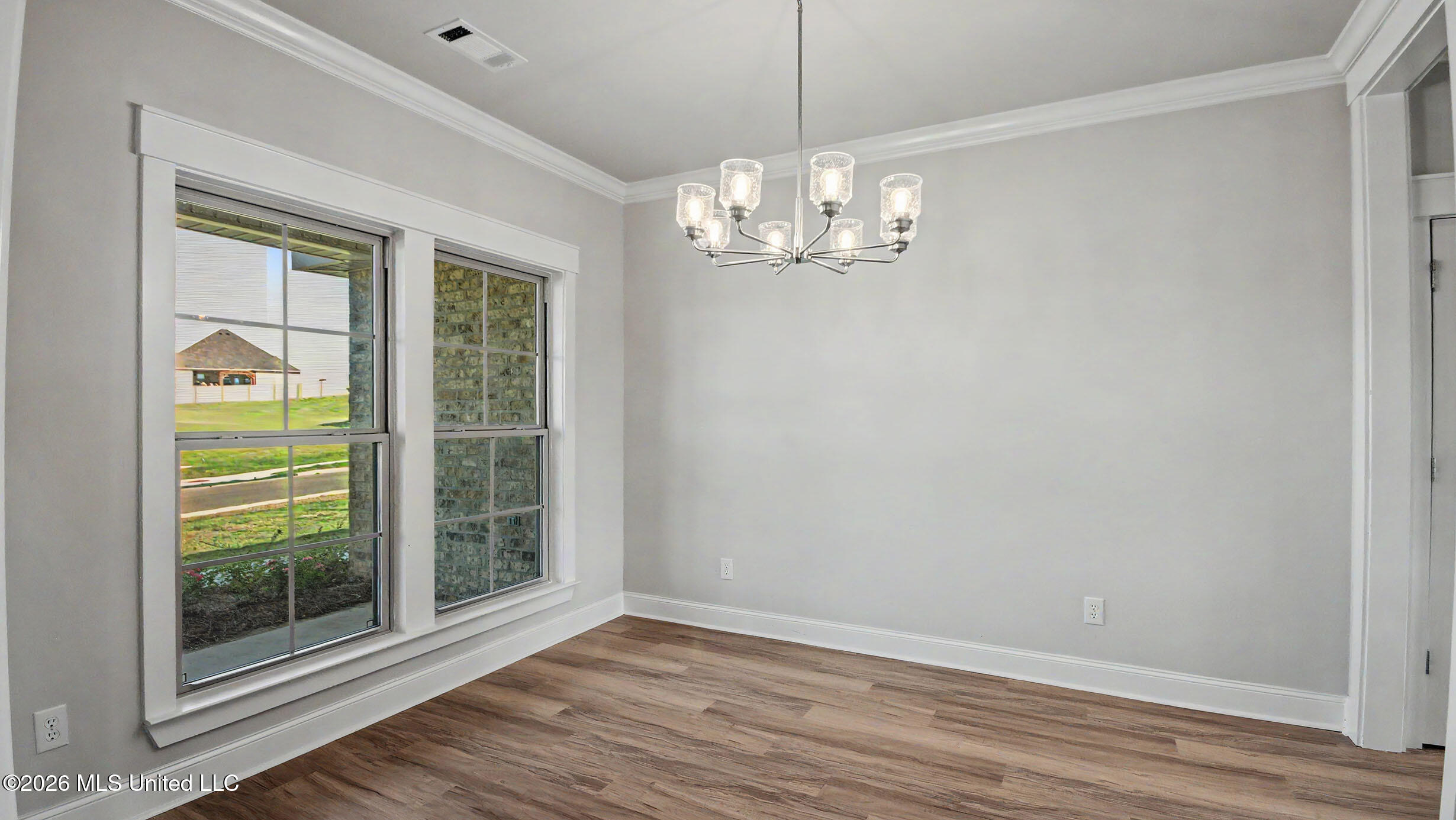 324 Cornerstone Crossing Property Photo 12