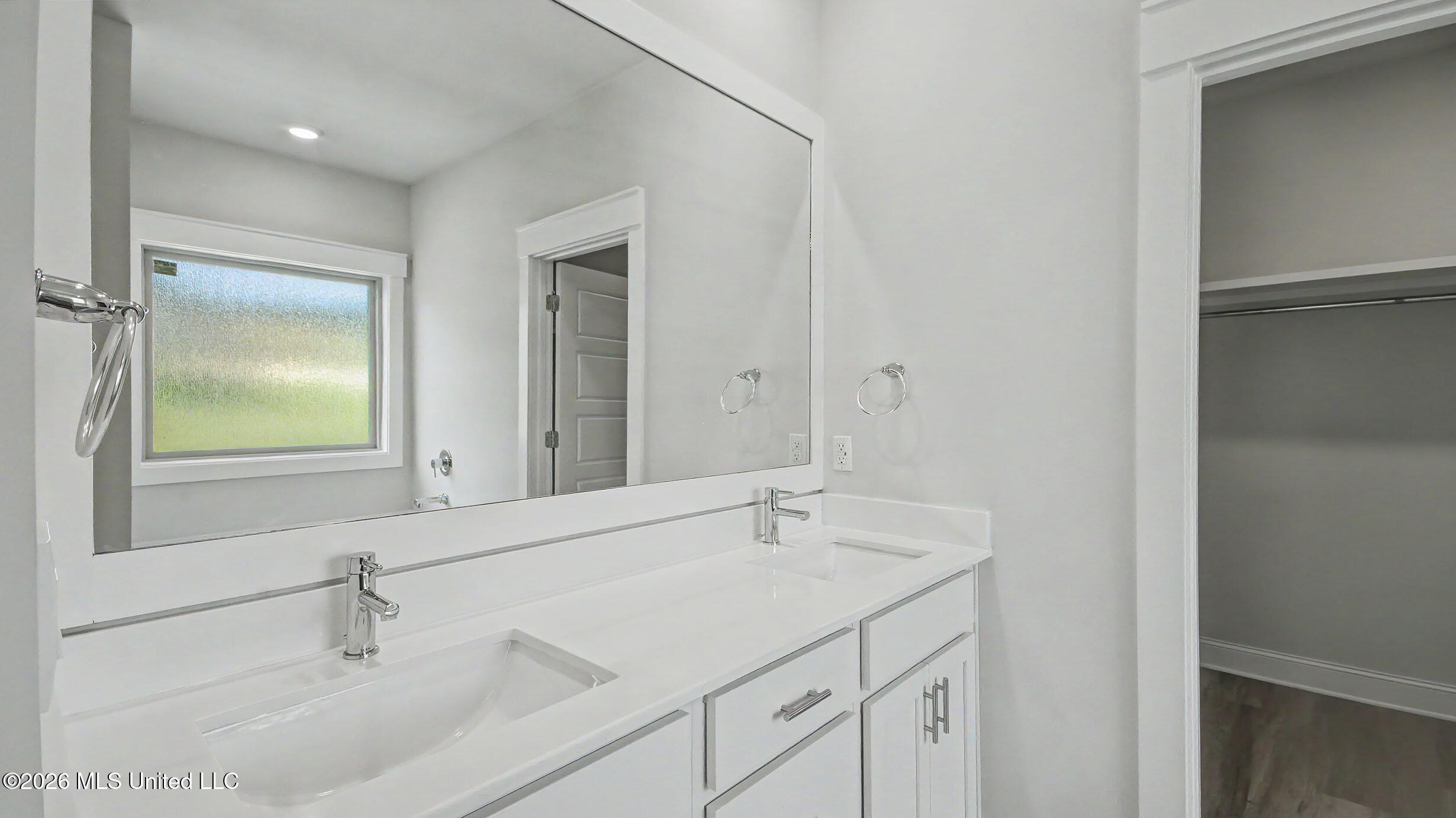 324 Cornerstone Crossing Property Photo 20