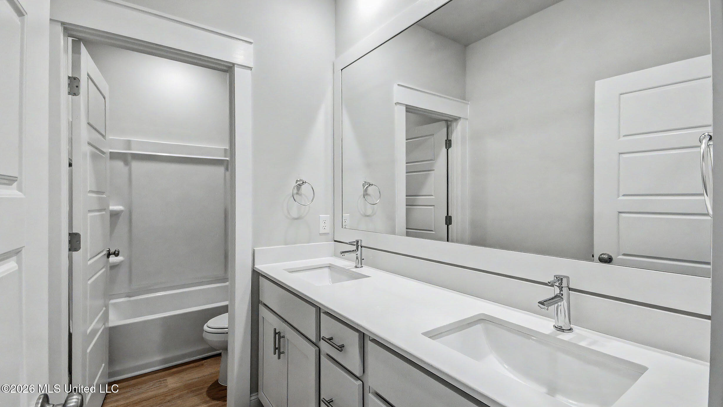 324 Cornerstone Crossing Property Photo 24