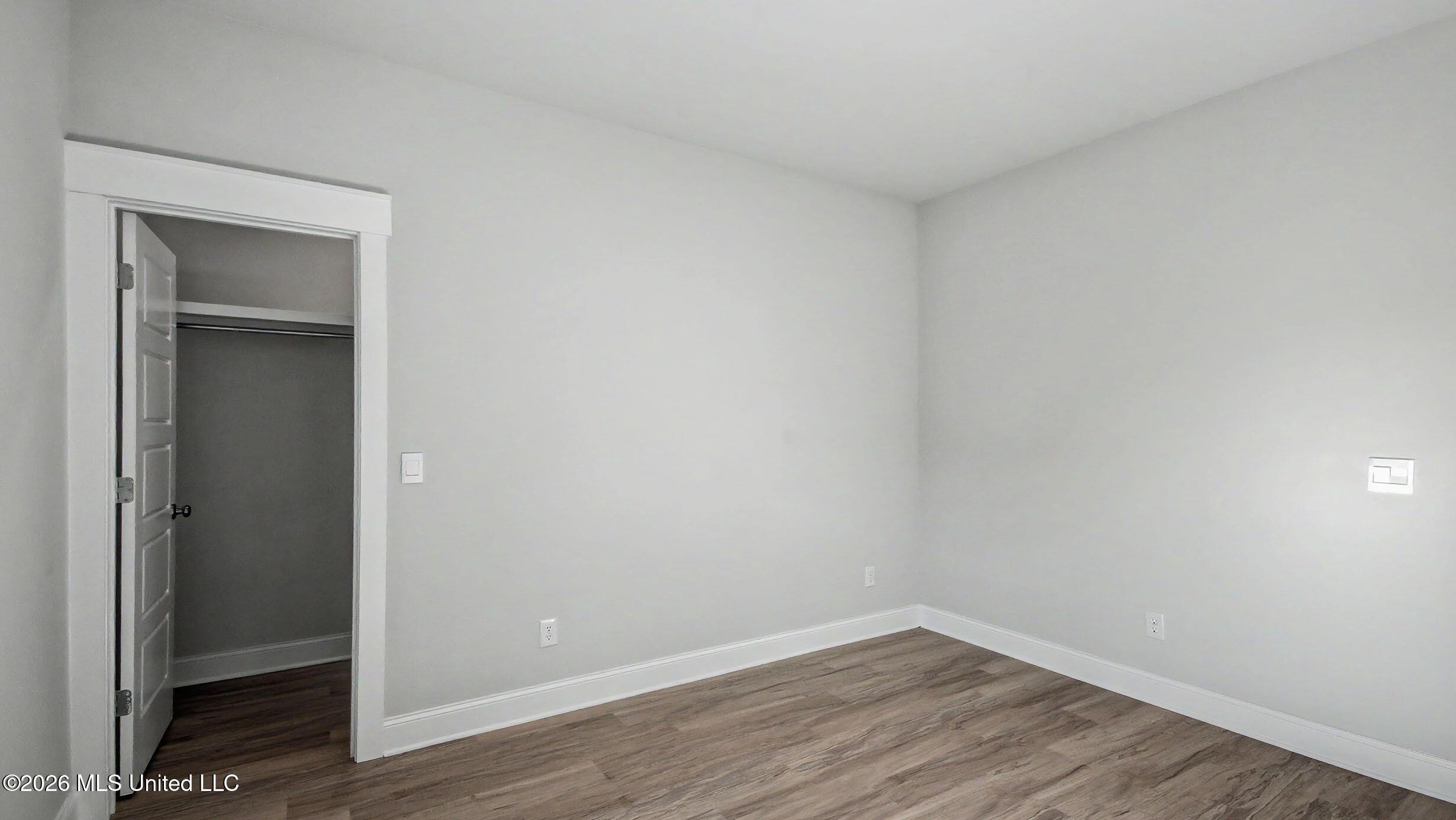 324 Cornerstone Crossing Property Photo 25