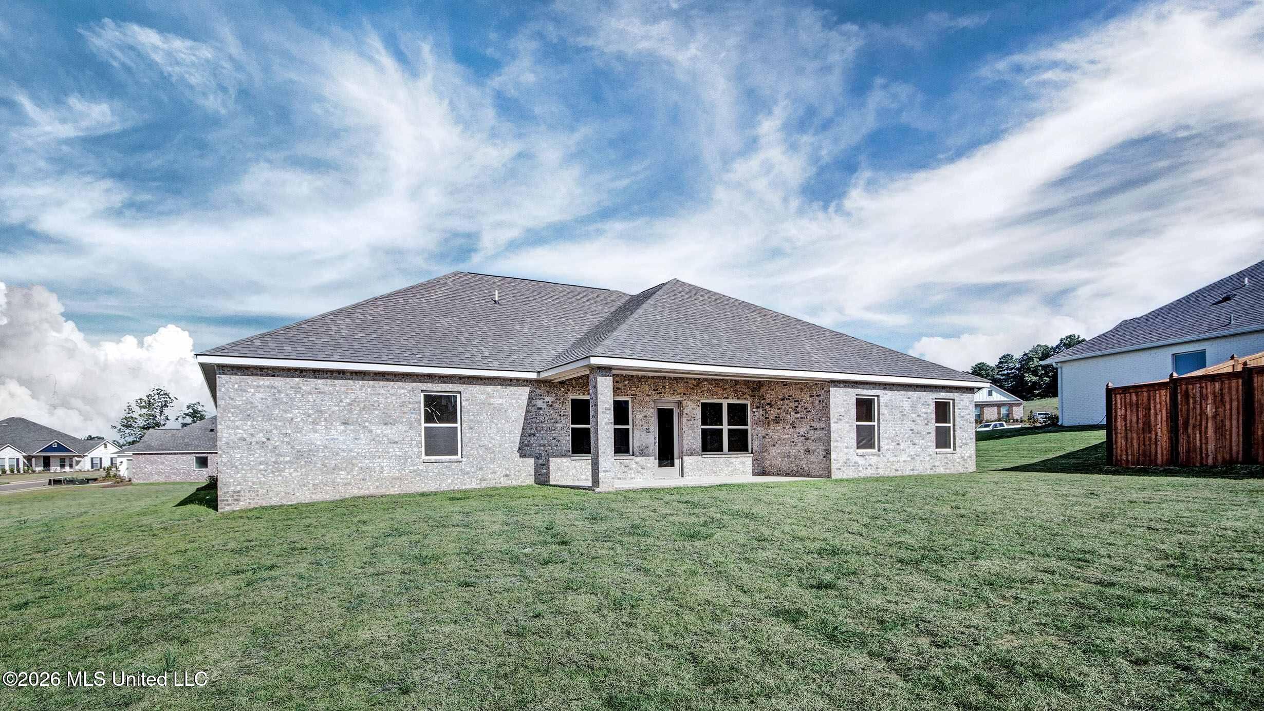 324 Cornerstone Crossing Property Photo 32