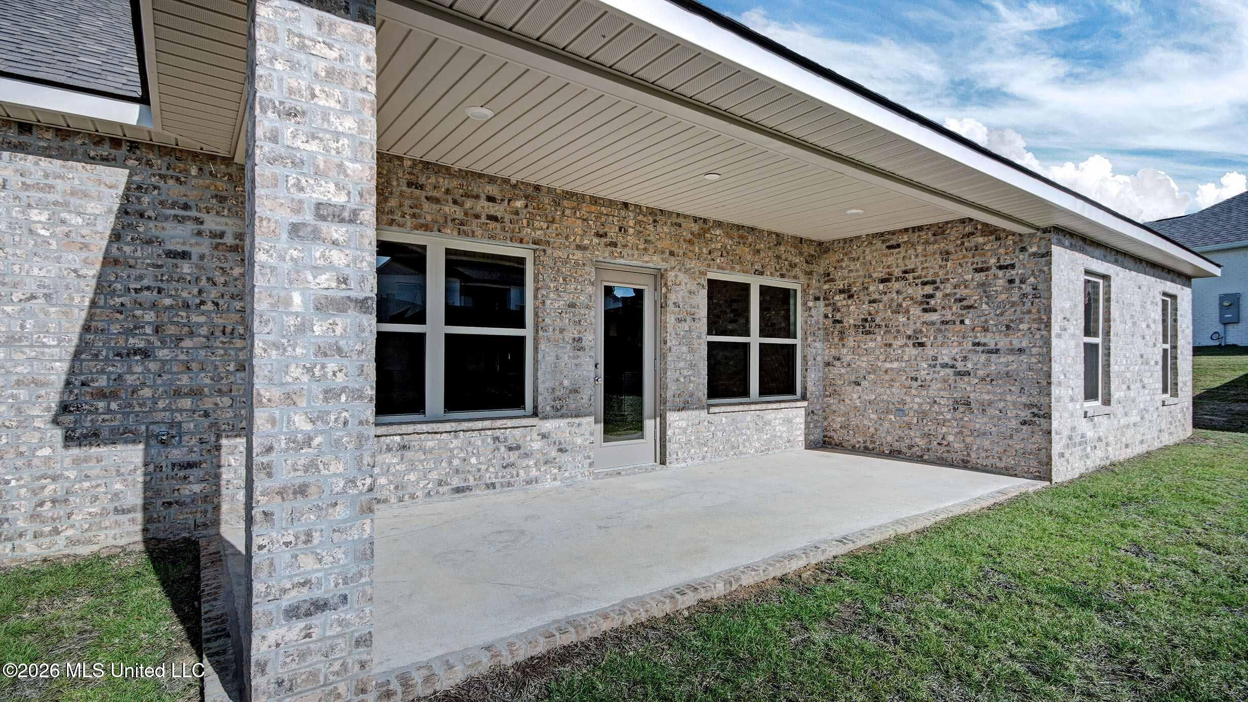 324 Cornerstone Crossing Property Photo 33