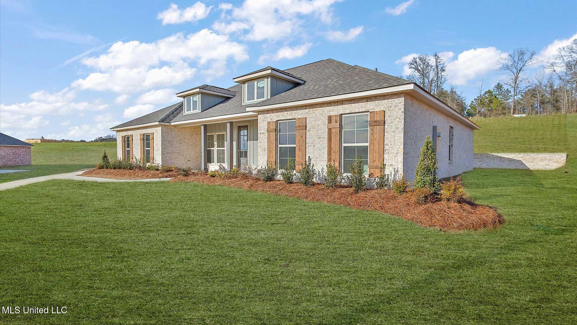 330 Cornerstone Crossing Property Photo 2