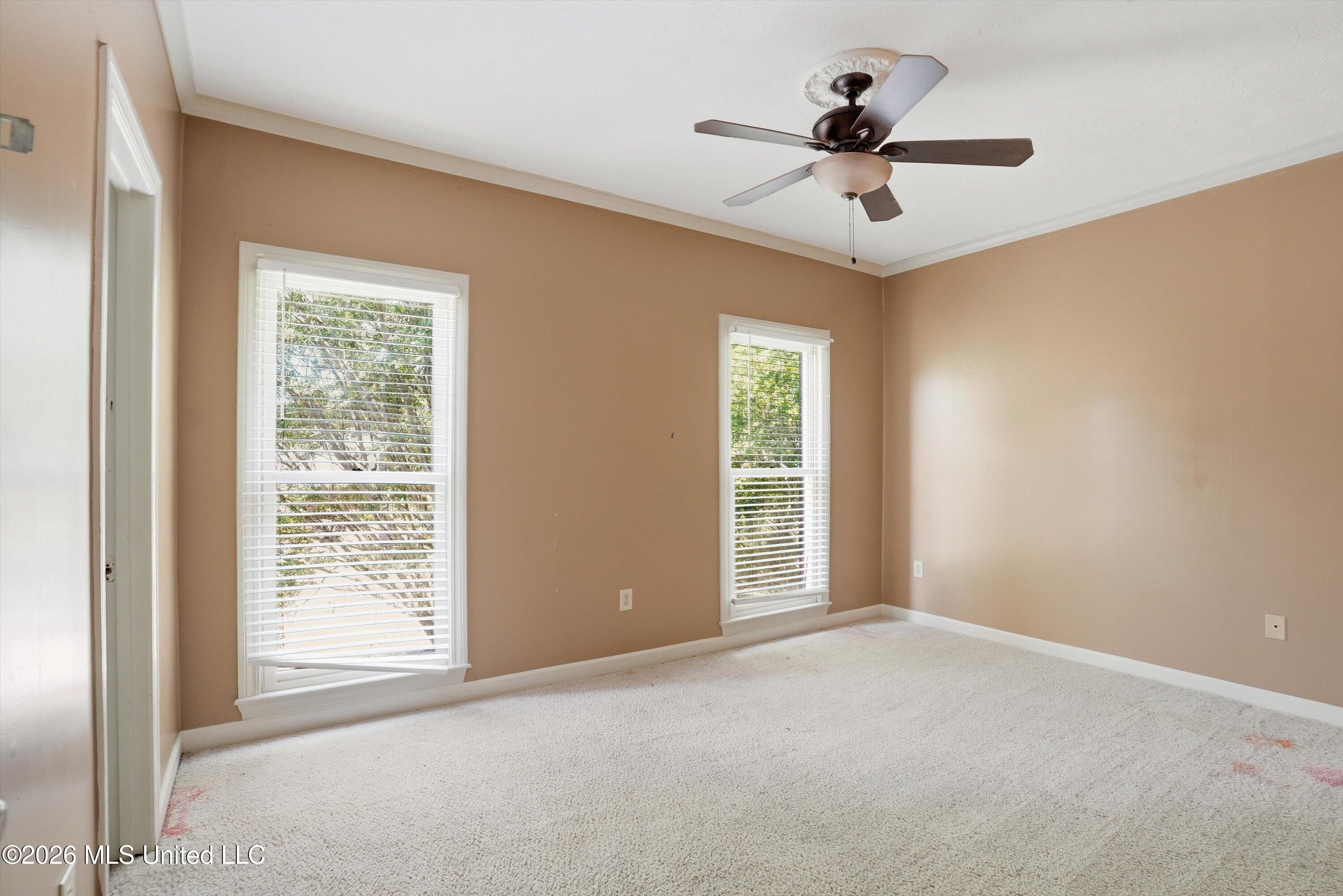 43 S Crownpointe Drive Property Photo 37