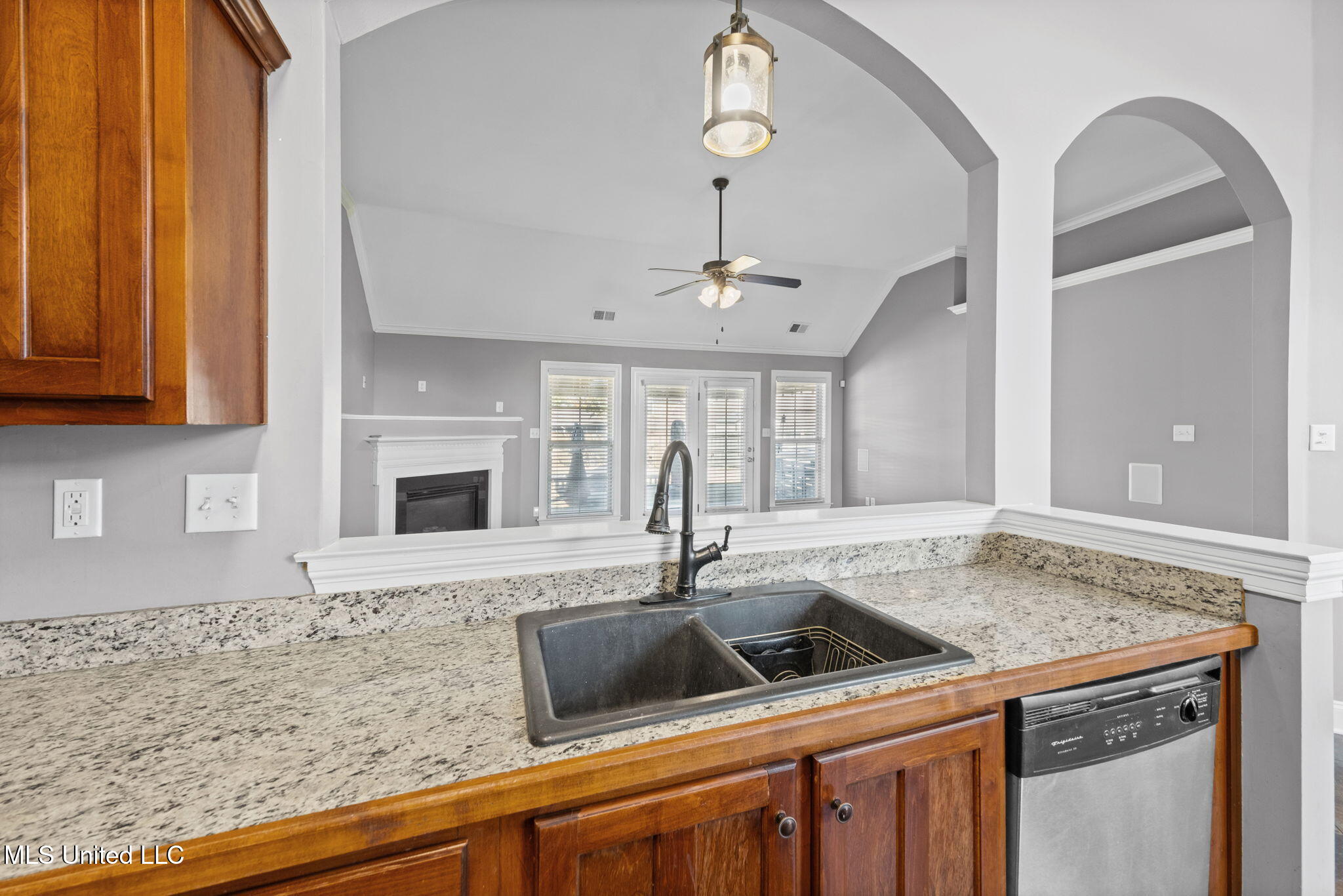 3310 Forest Bend Drive Property Photo 12