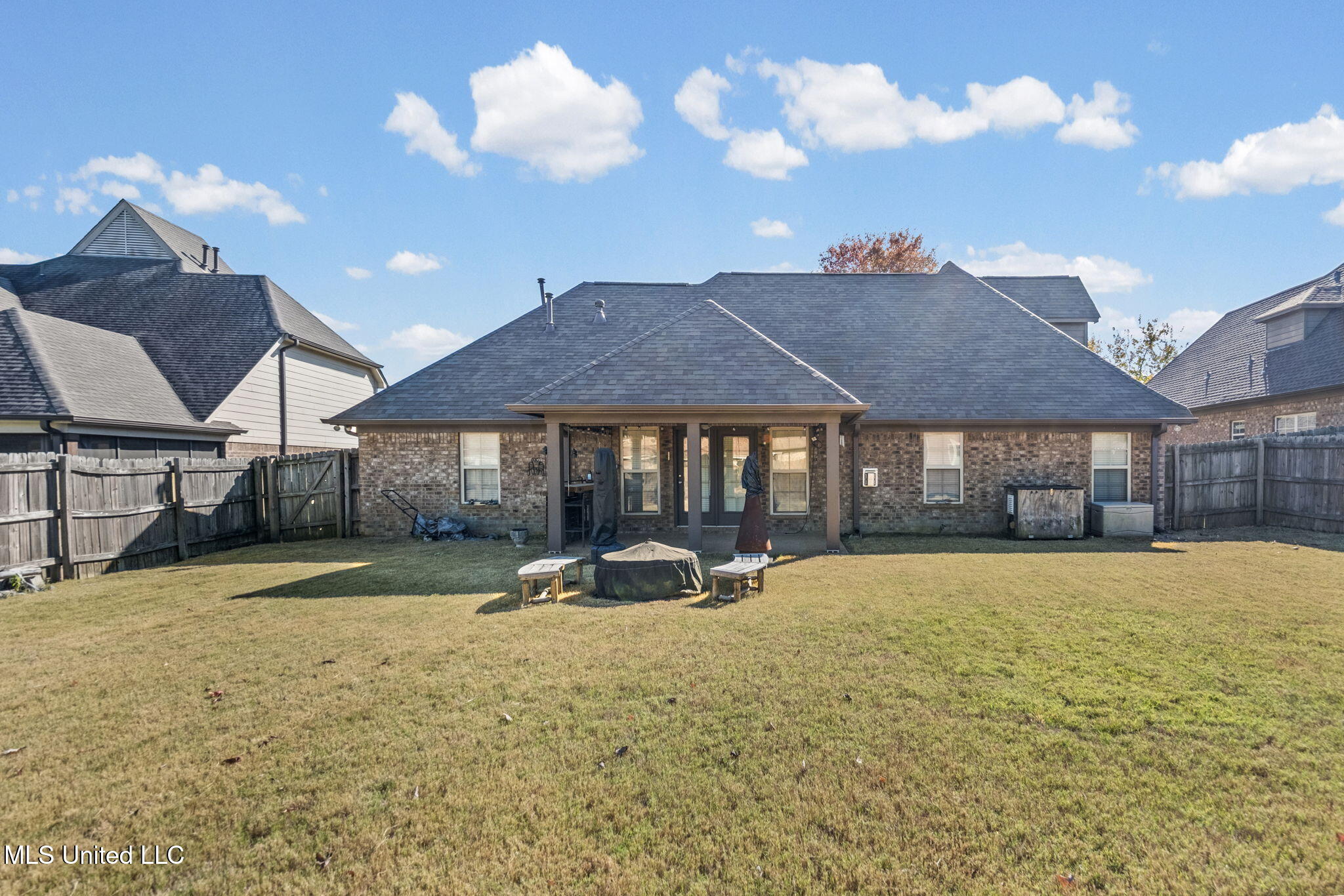 3310 Forest Bend Drive Property Photo 25