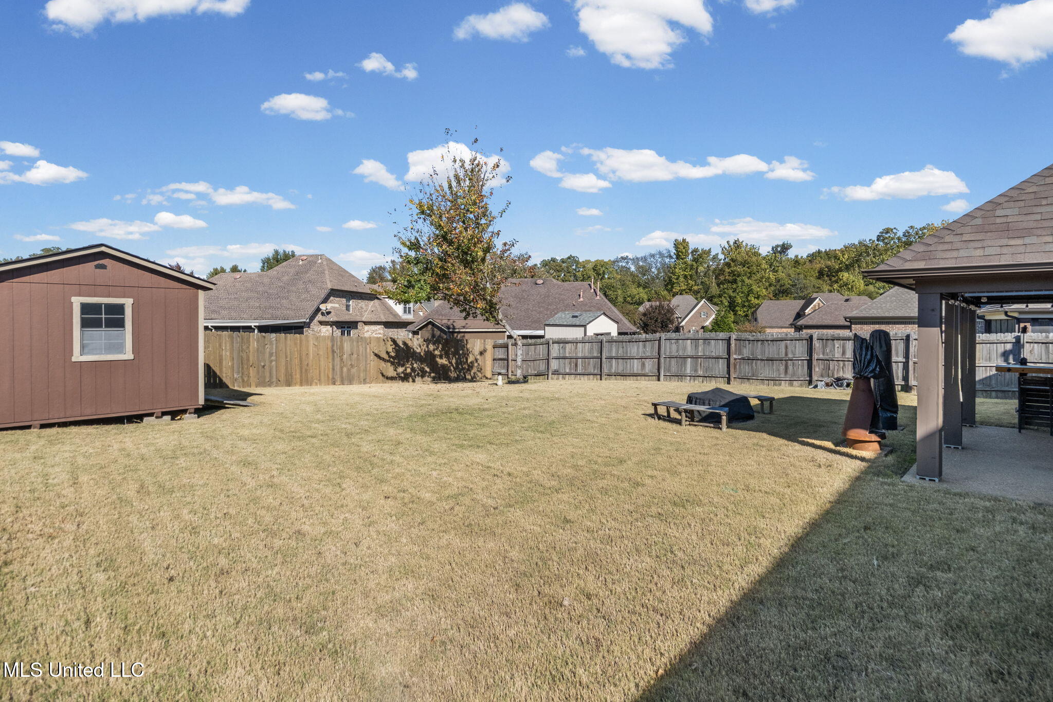3310 Forest Bend Drive Property Photo 27