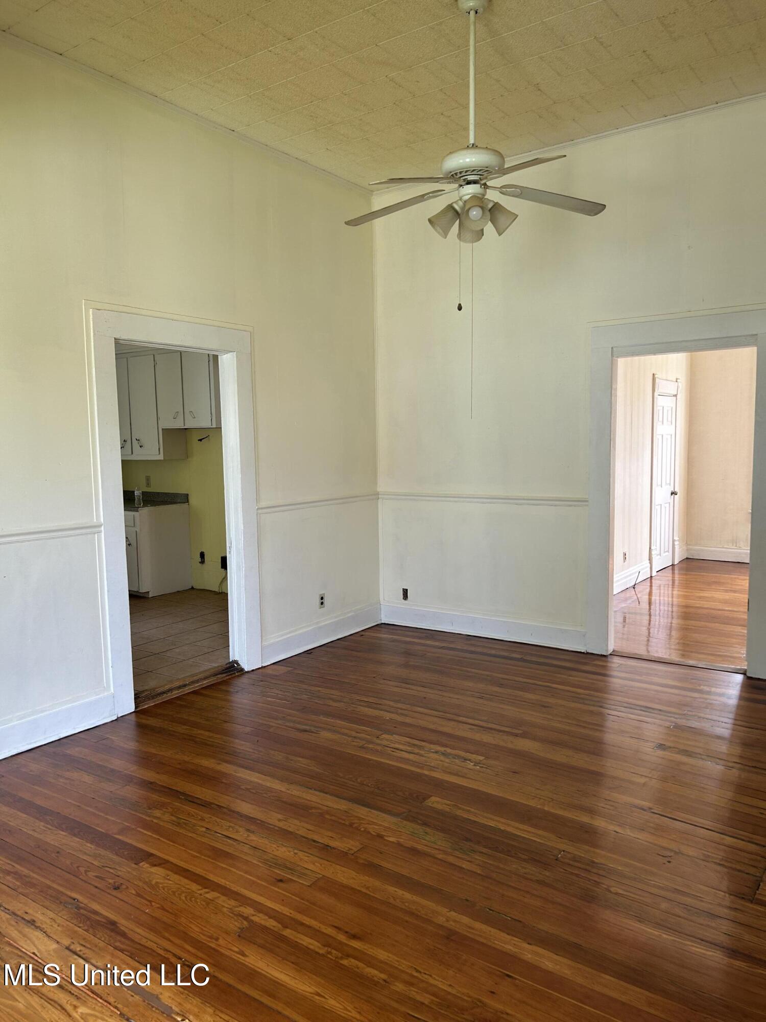 341 W Congress Street Property Photo 3