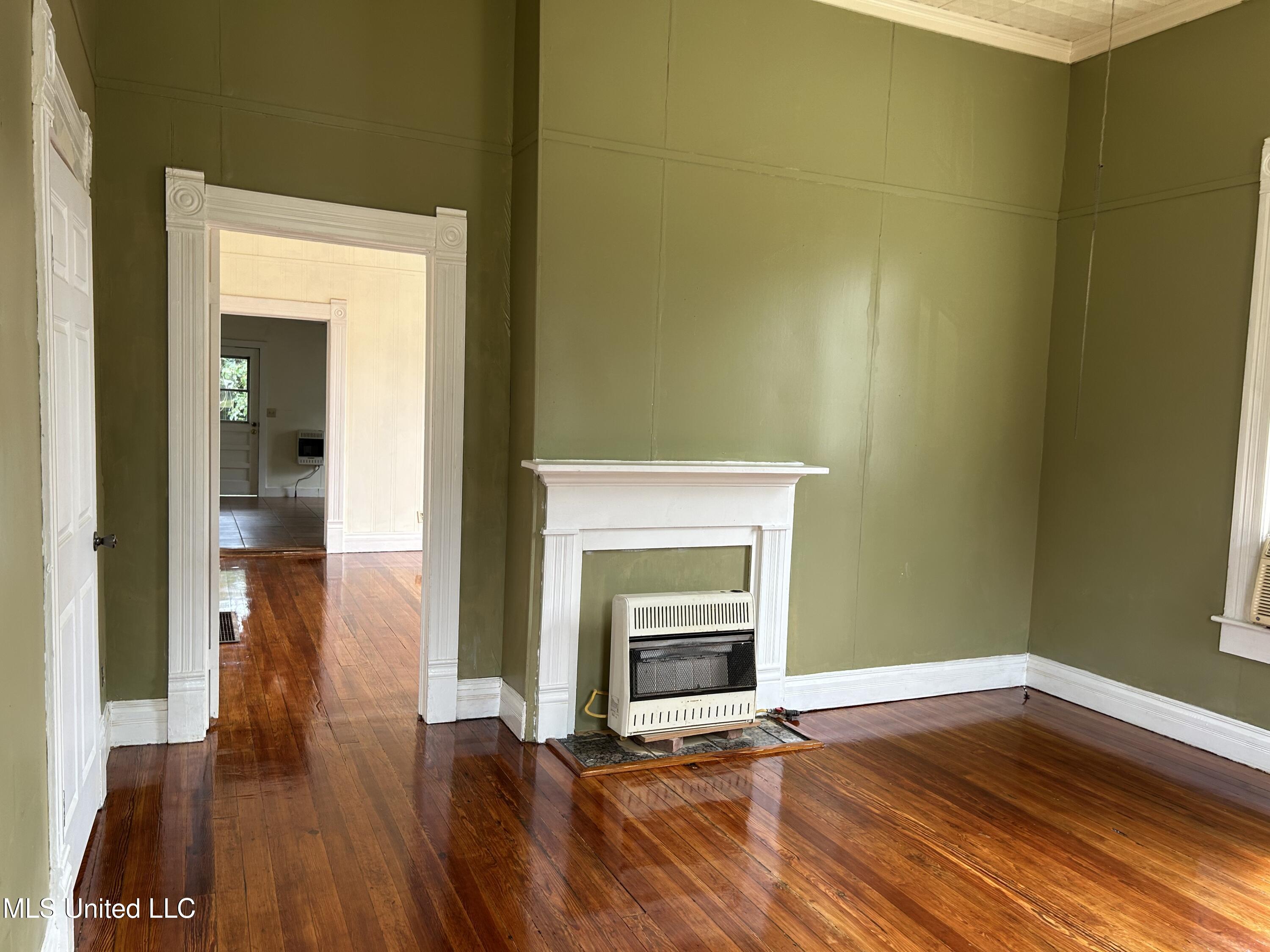 341 W Congress Street Property Photo 8