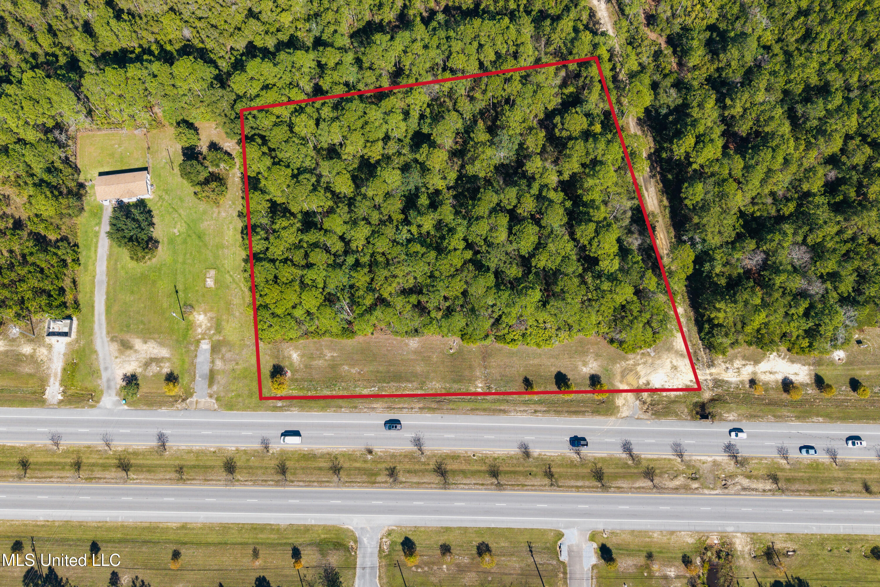 000 Bienville Blvd Property Photo 4