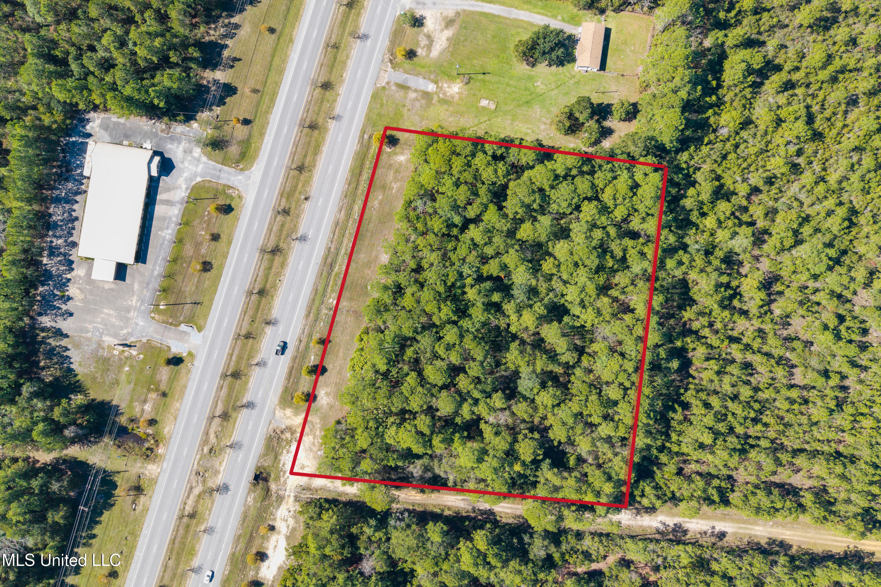 000 Bienville Blvd Property Photo 5