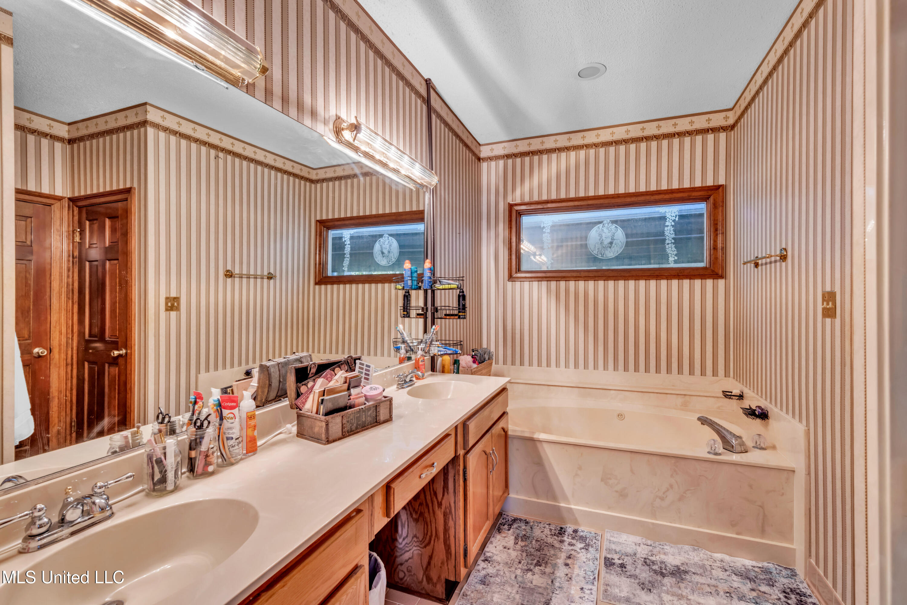 1613 Fairhaven Drive Property Photo 39