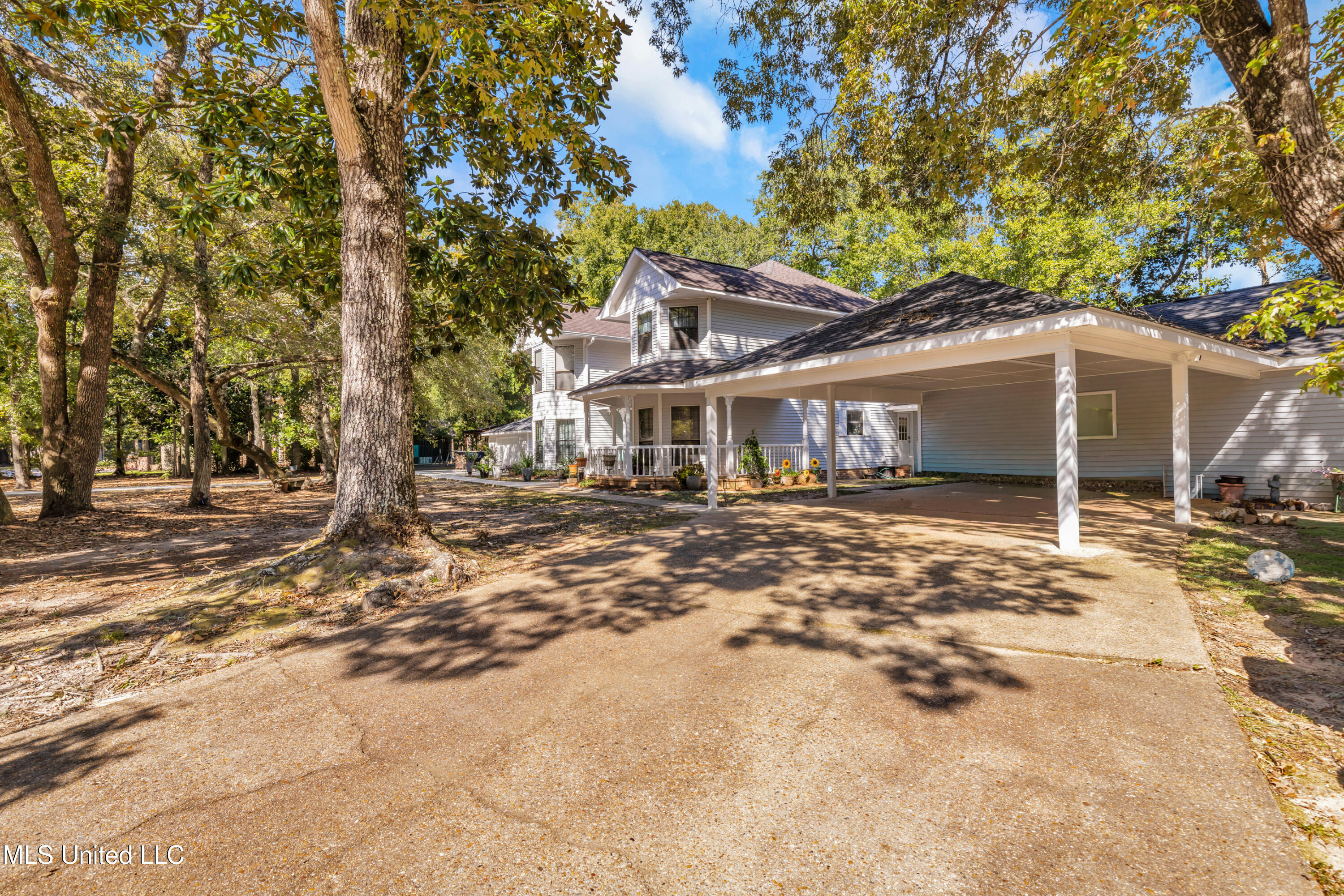 1613 Fairhaven Drive Property Photo 88