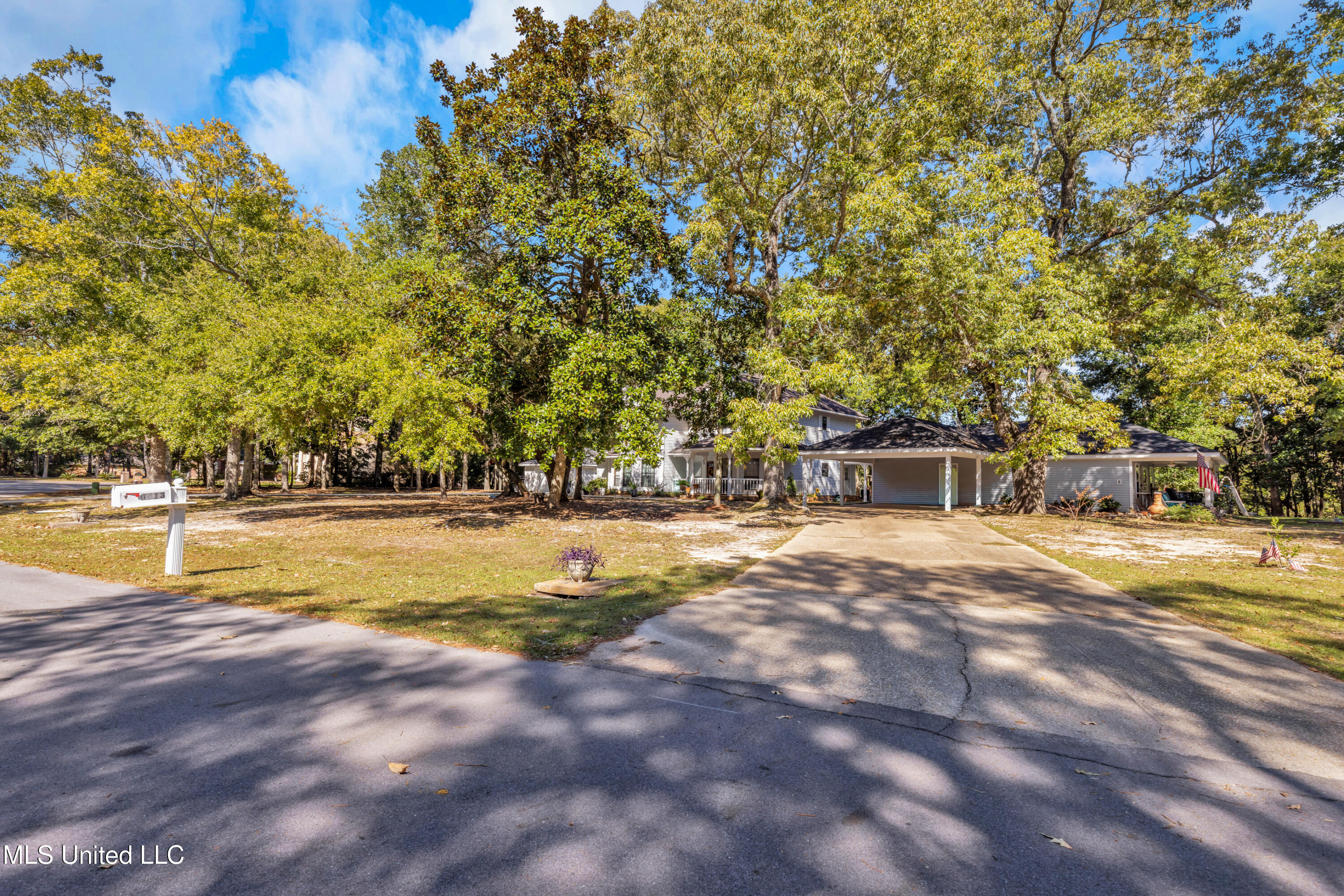 1613 Fairhaven Drive Property Photo 91