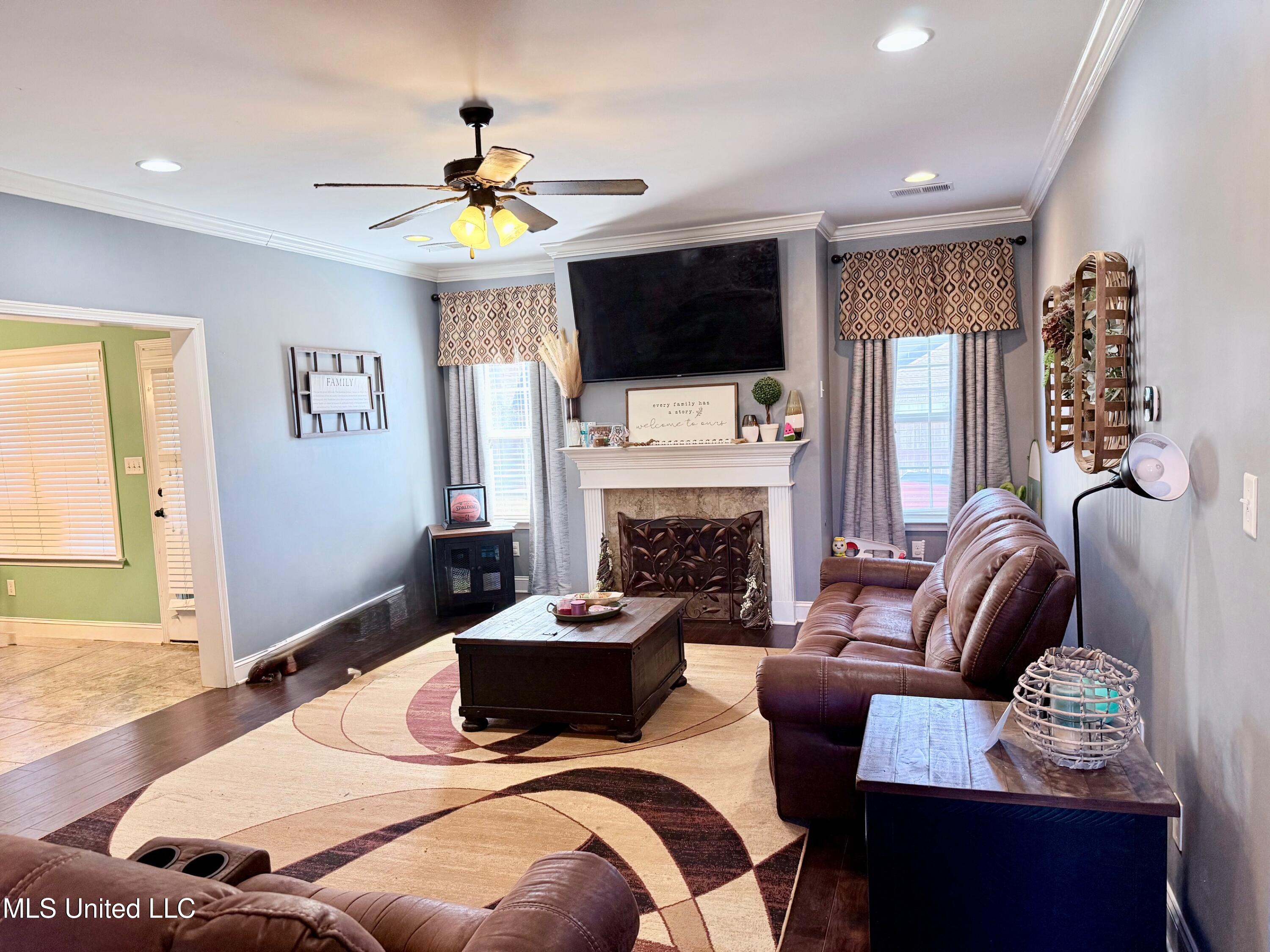 5540 E Pinetree Loop Property Photo 8