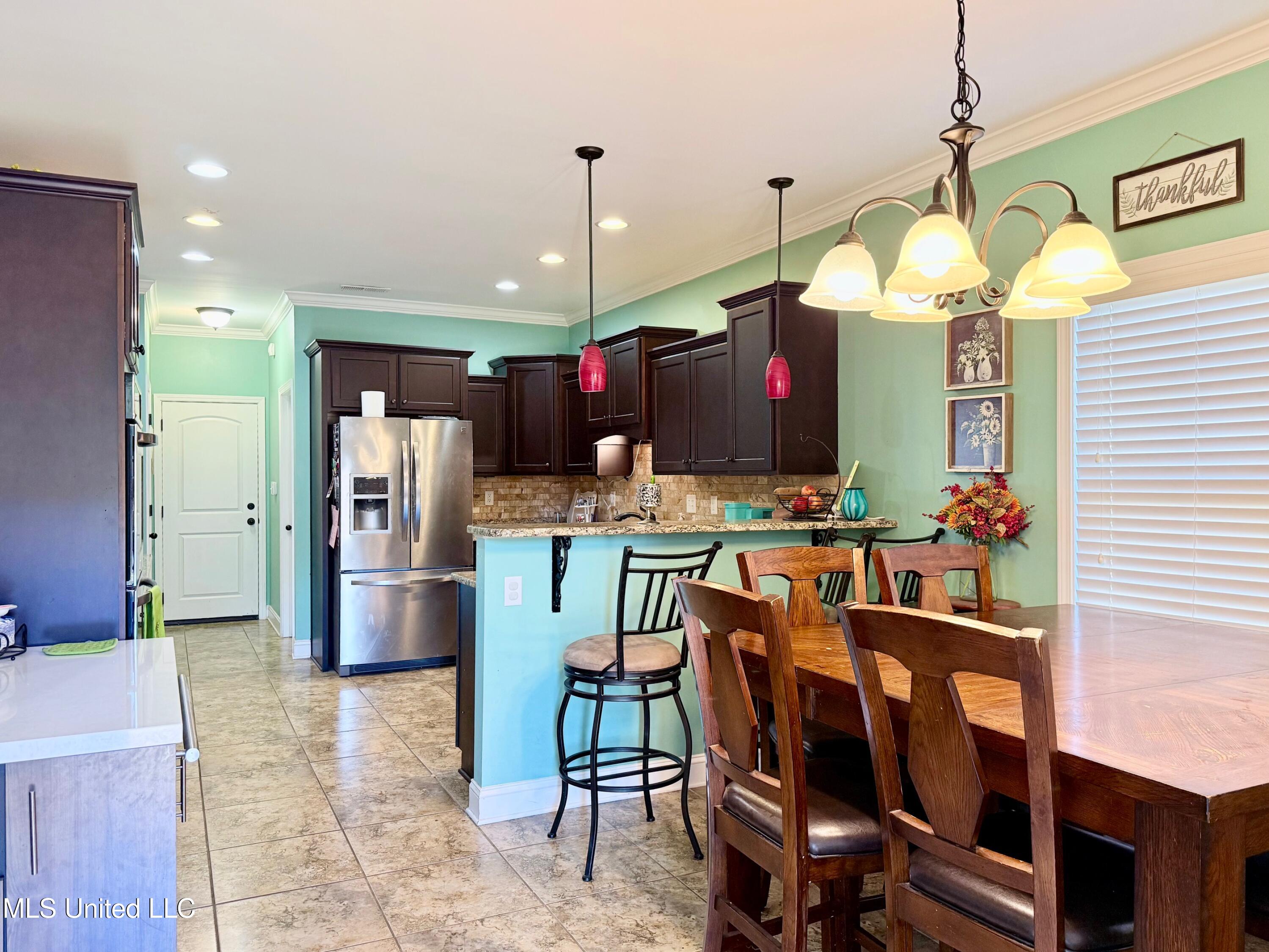 5540 E Pinetree Loop Property Photo 9