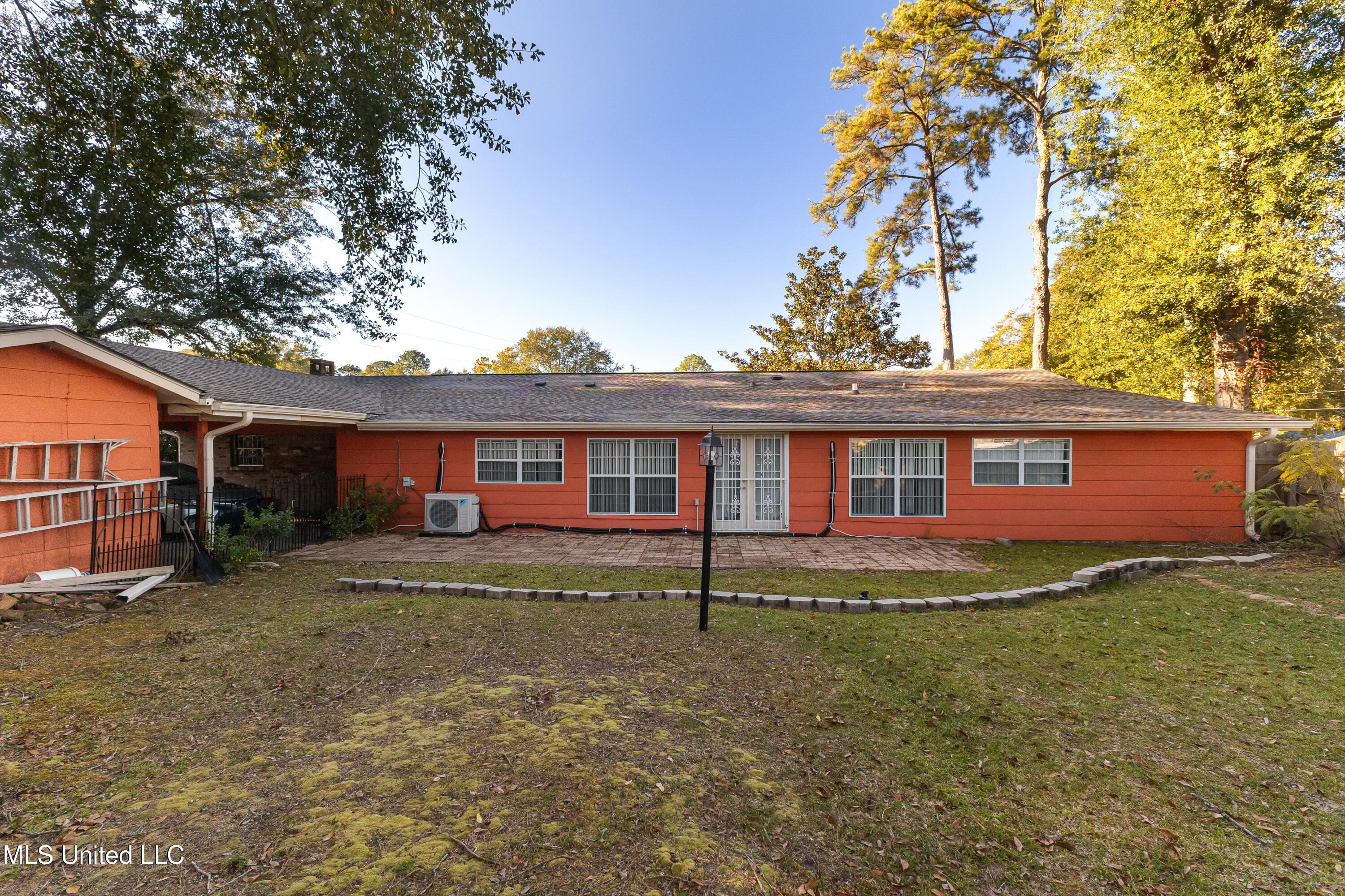 2816 Williamsburg Road Property Photo 3
