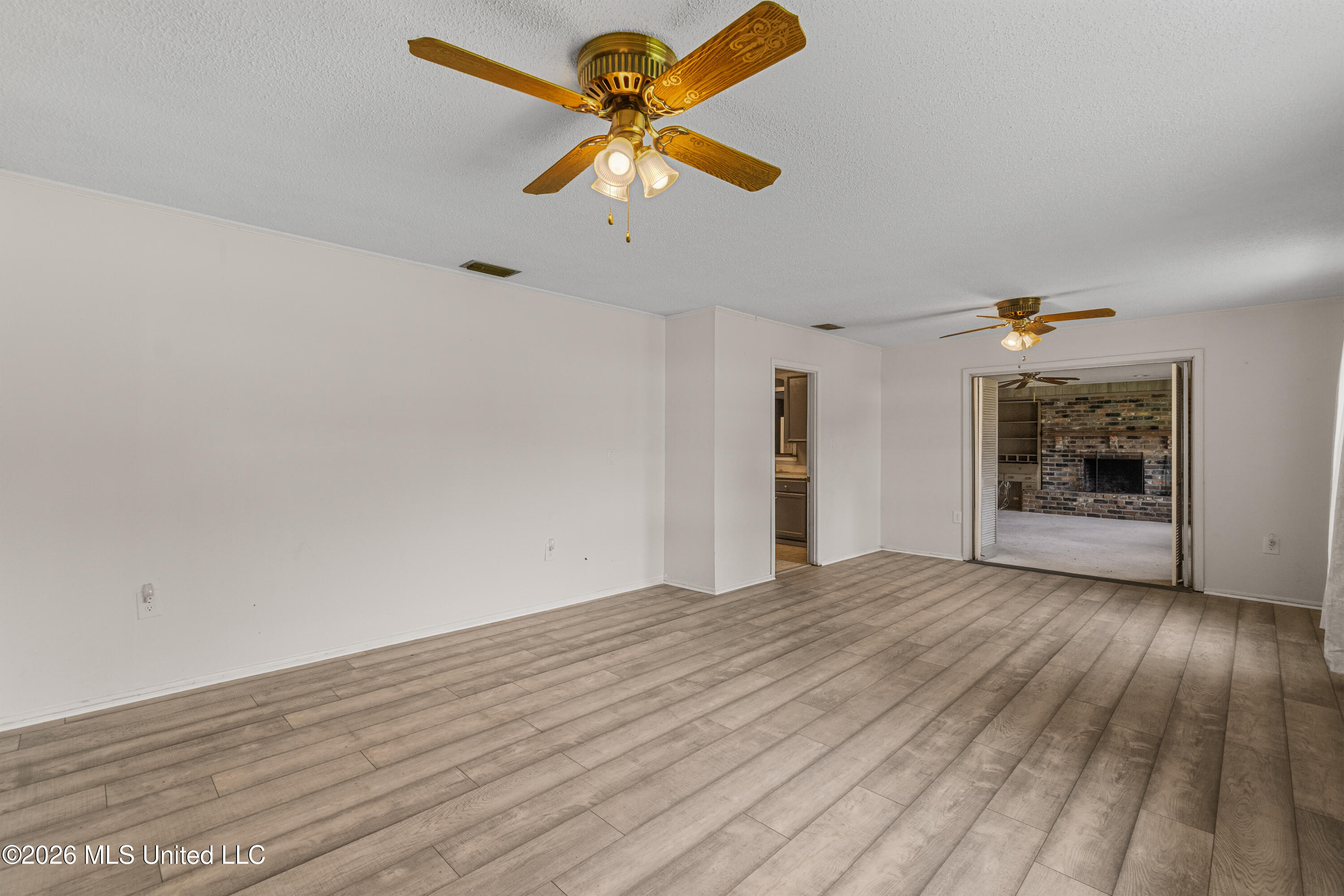 2816 Williamsburg Road Property Photo 8