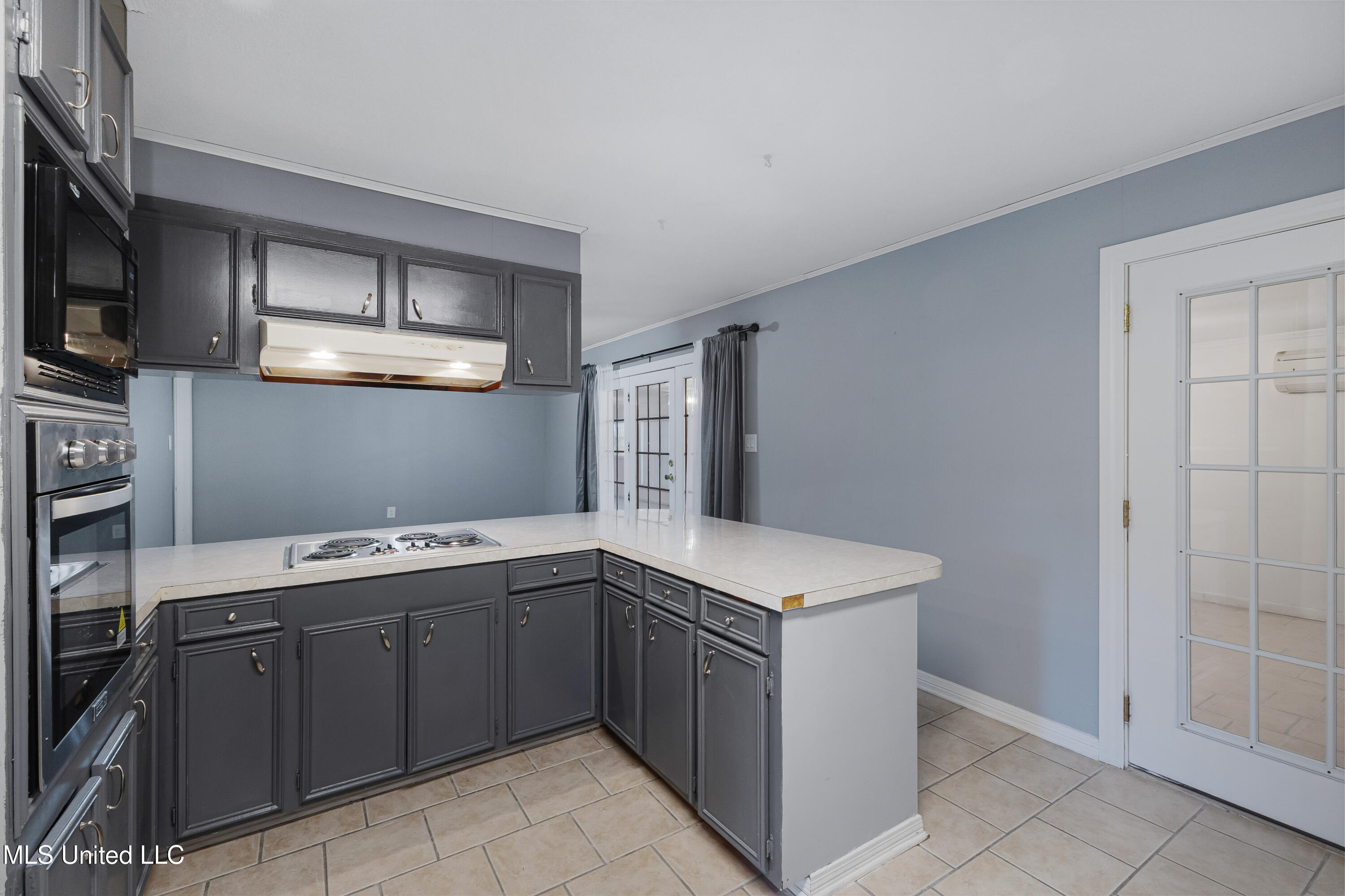 2816 Williamsburg Road Property Photo 14