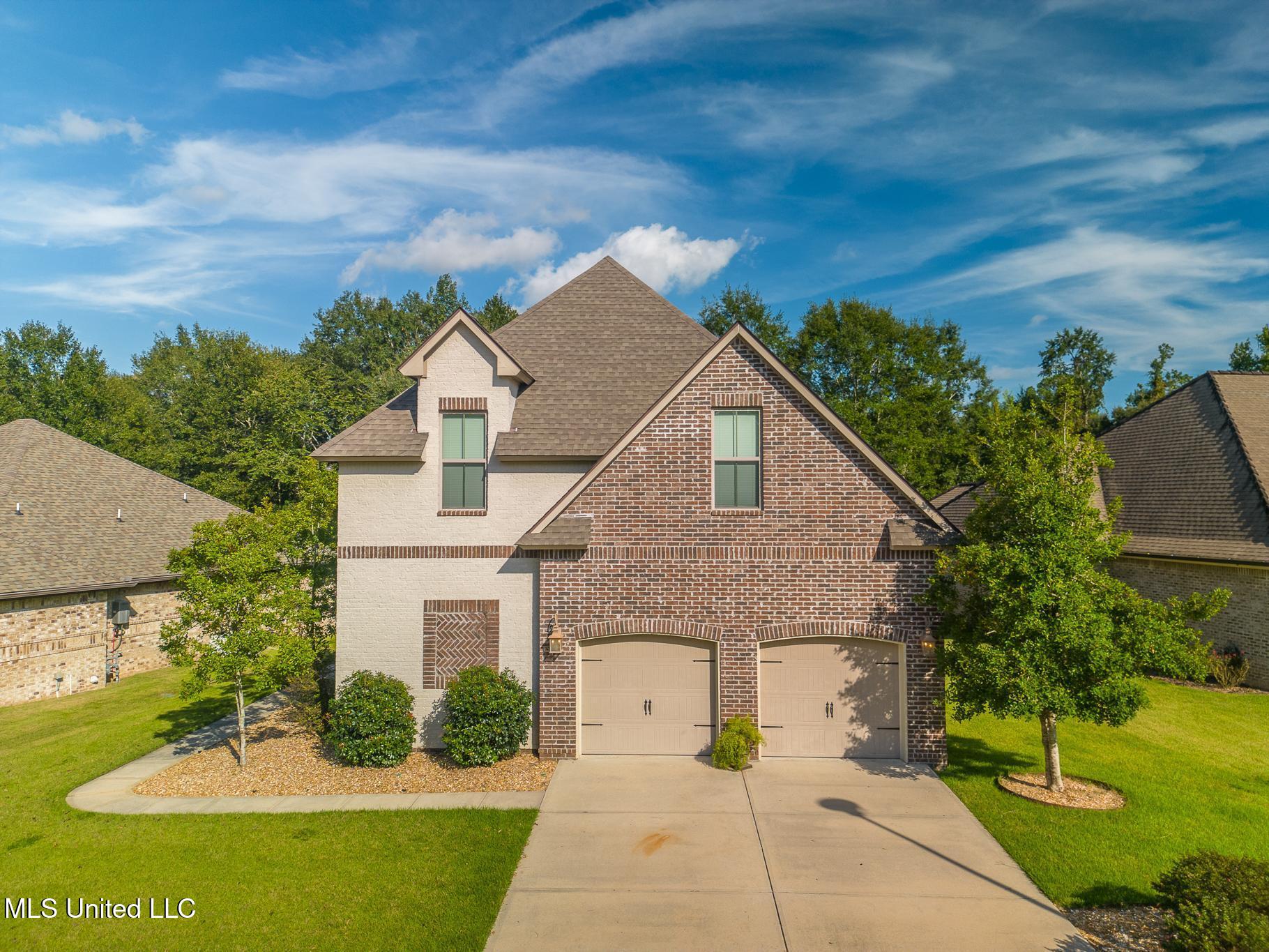 7368 N Aberdeen Drive Property Photo 1