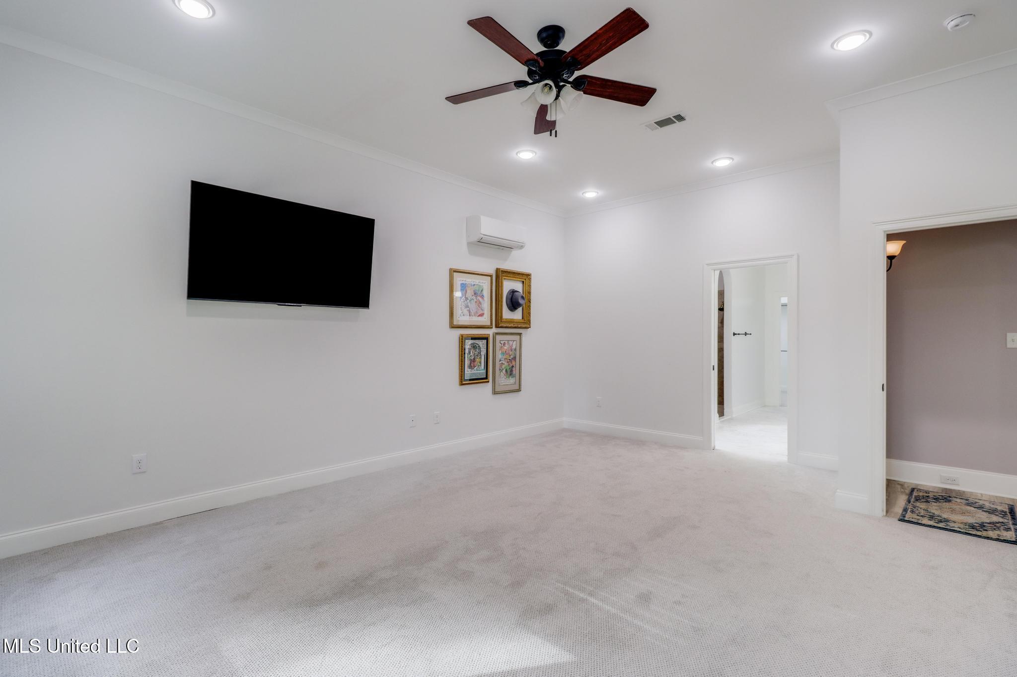 7368 N Aberdeen Drive Property Photo 19