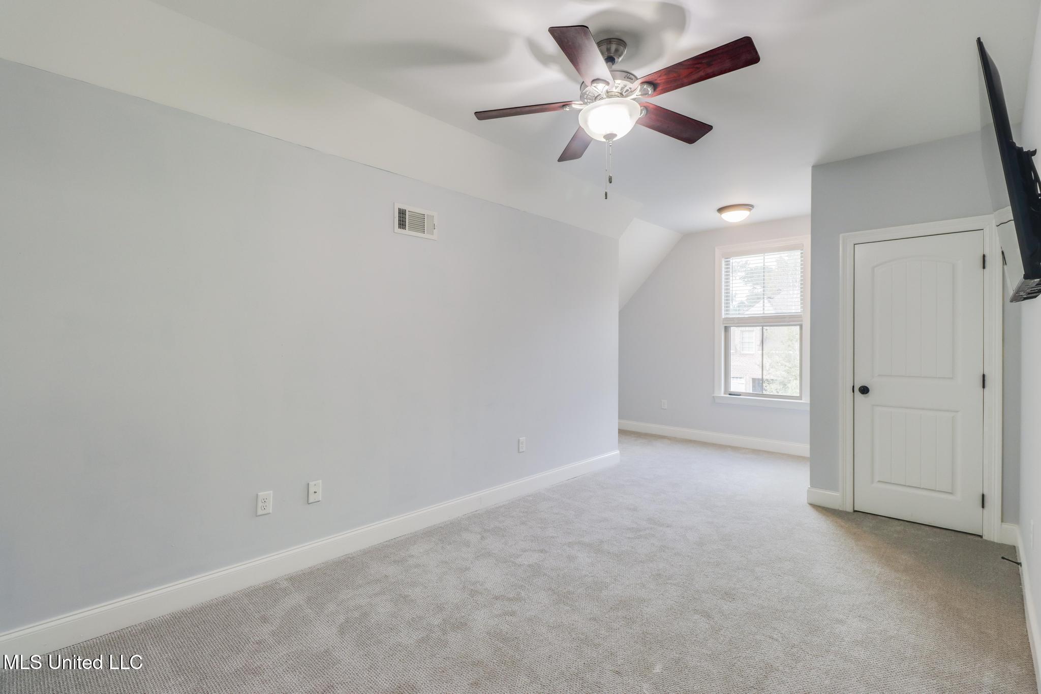 7368 N Aberdeen Drive Property Photo 33