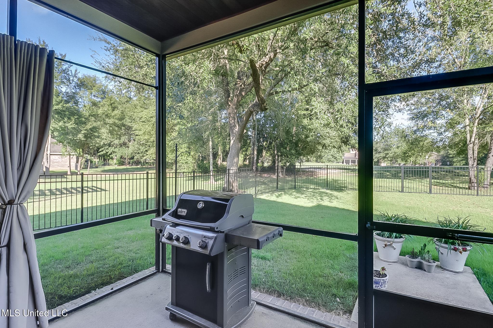7368 N Aberdeen Drive Property Photo 40