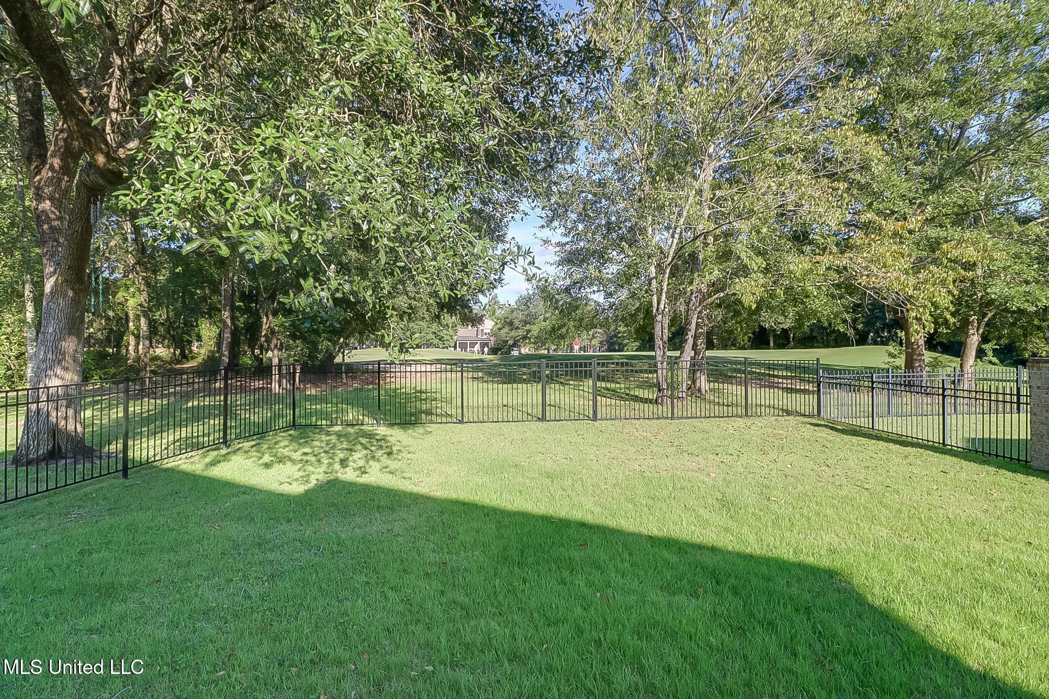 7368 N Aberdeen Drive Property Photo 41